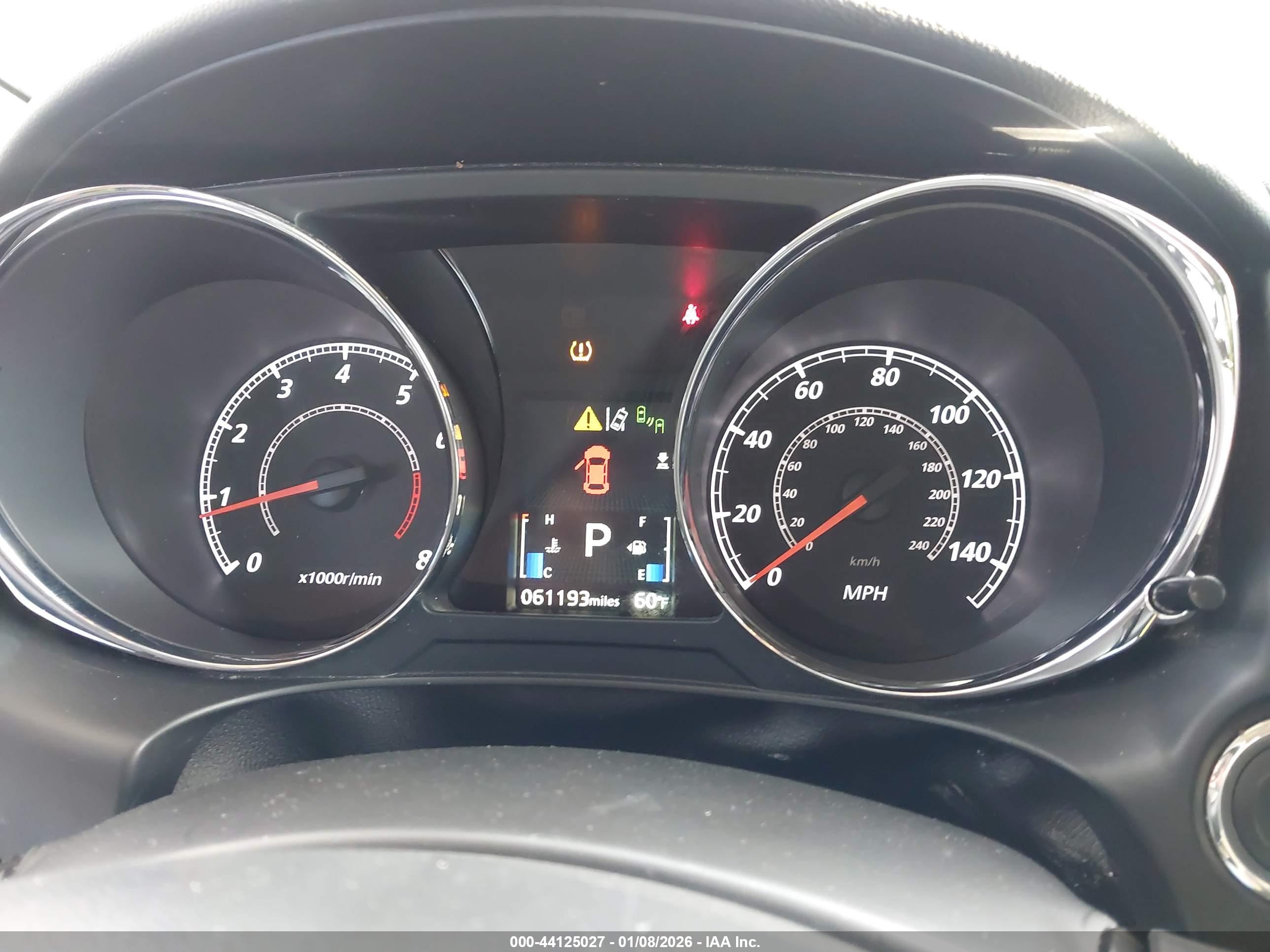 MITSUBISHI OUTLANDER image 7