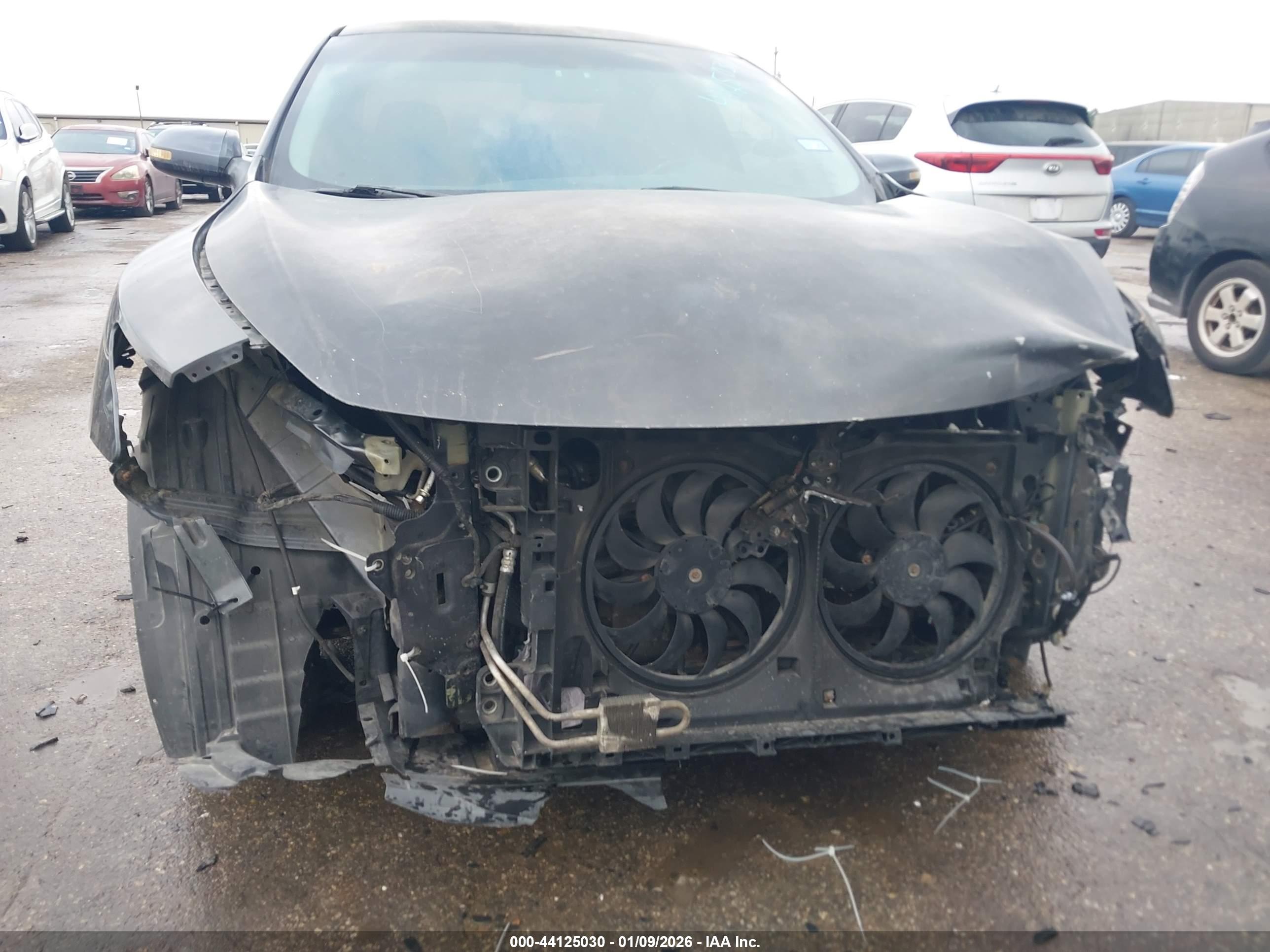 NISSAN MAXIMA image 6
