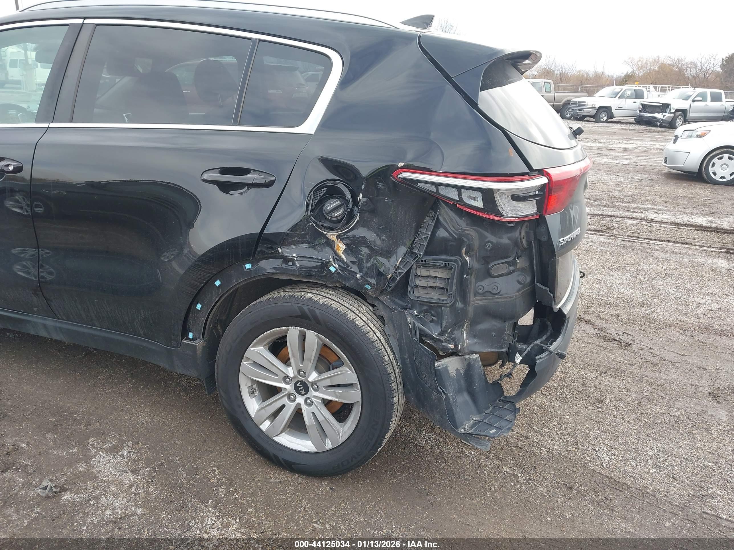 KIA SPORTAGE image 6