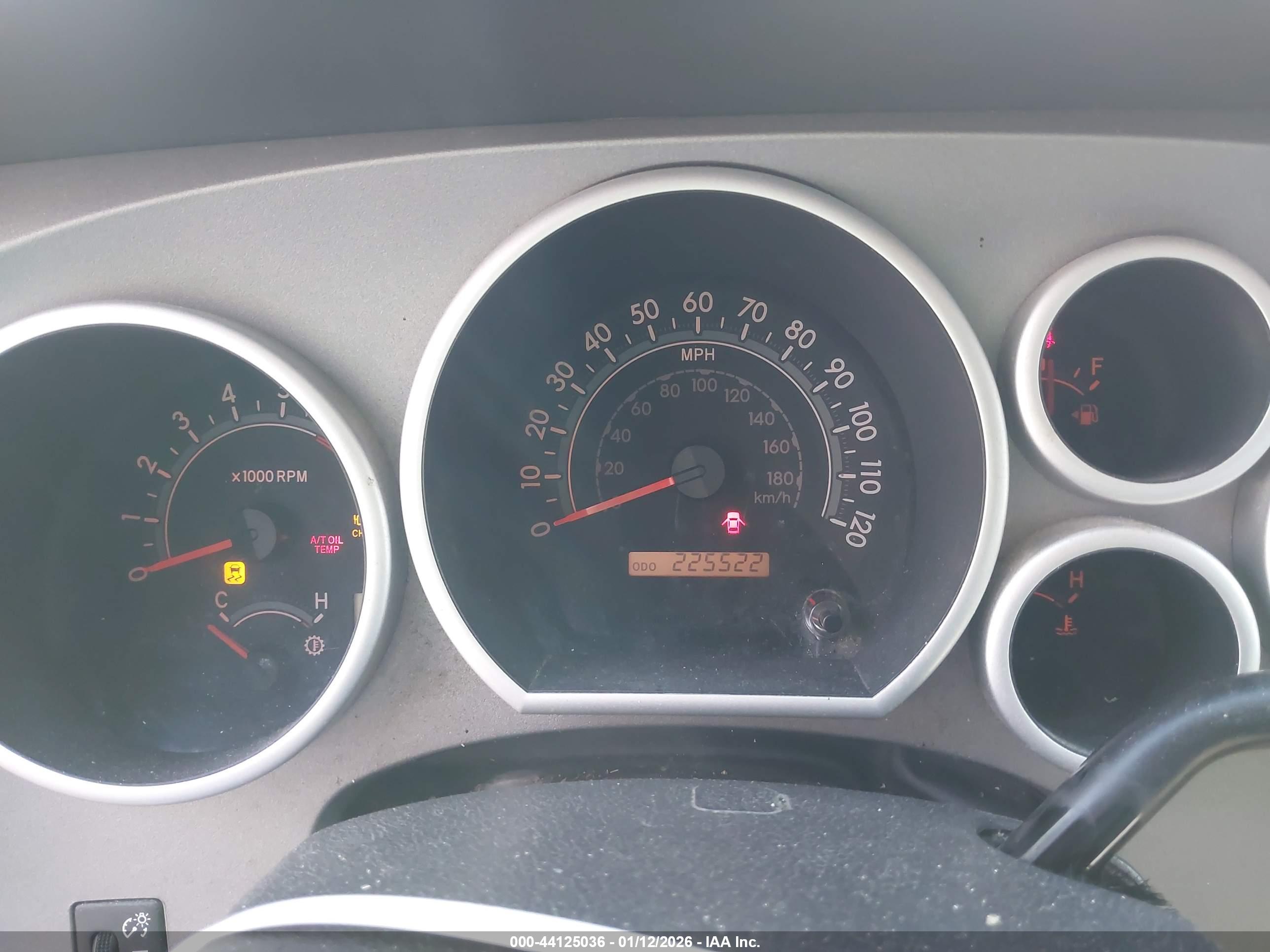 TOYOTA TUNDRA image 7