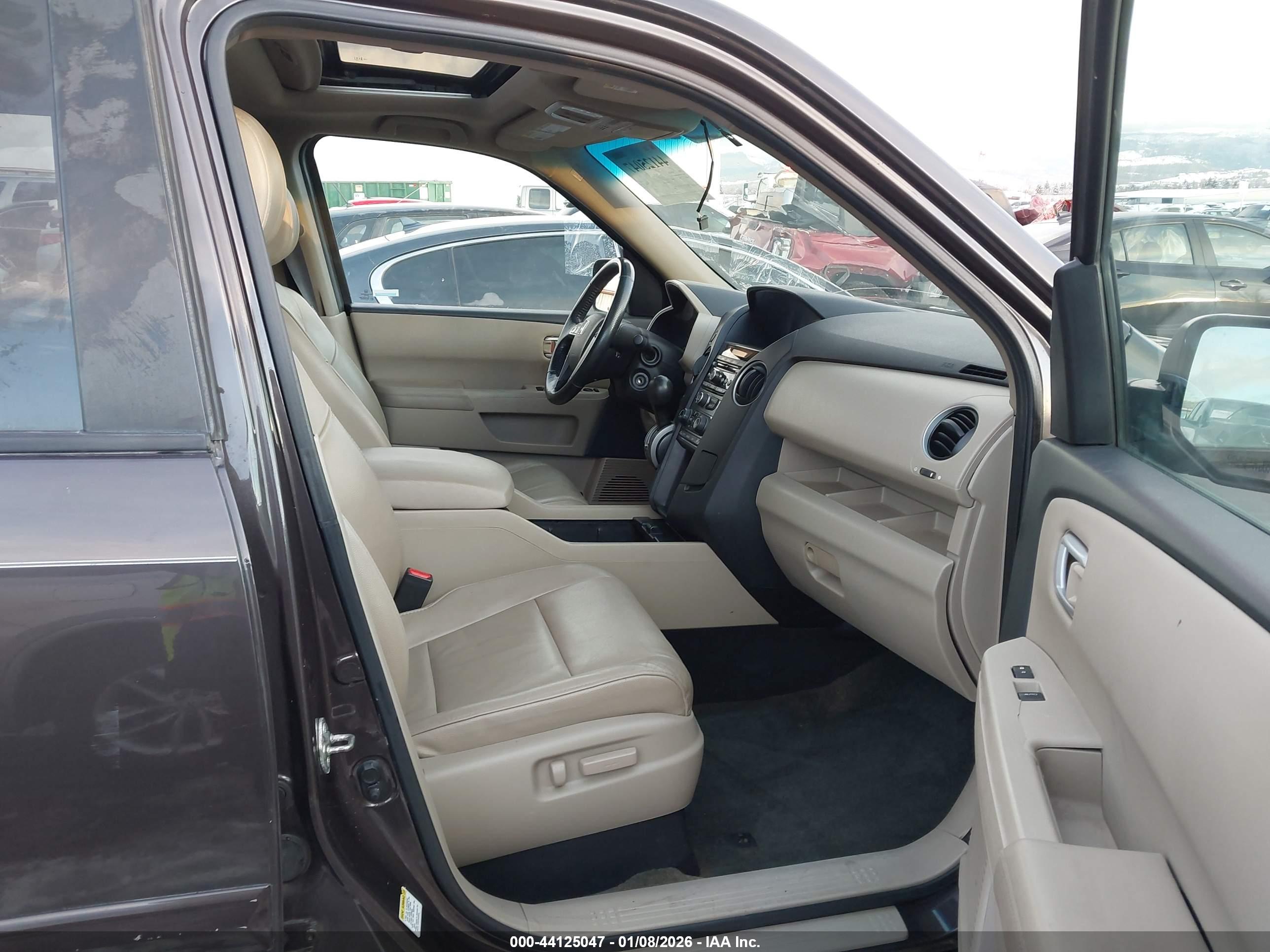 HONDA PILOT image 5