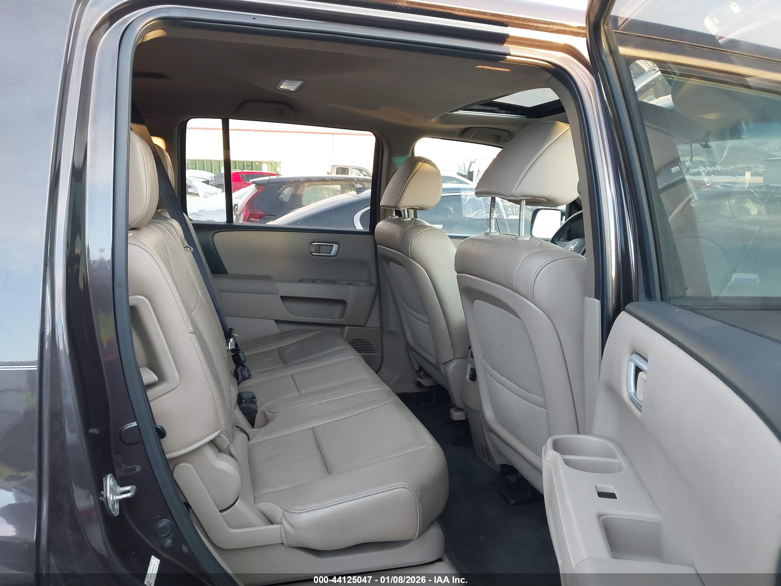 HONDA PILOT image 8
