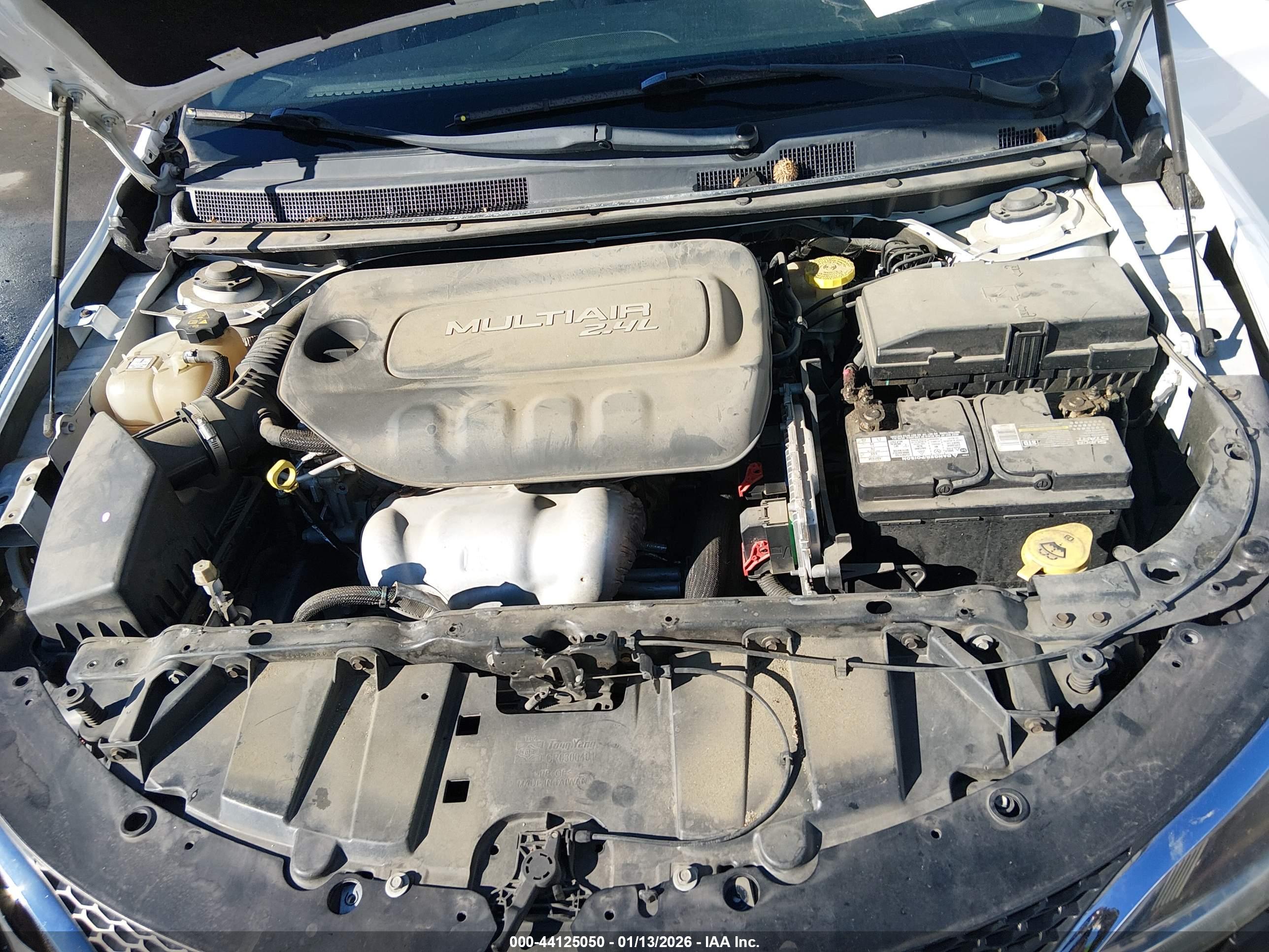 CHRYSLER 200 image 10