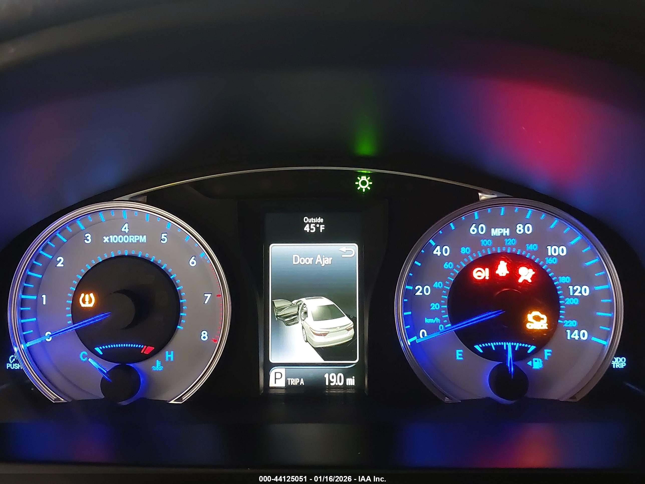 TOYOTA CAMRY image 7