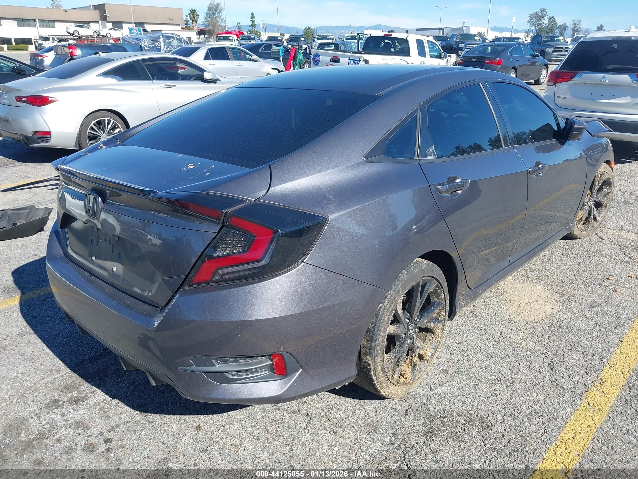 HONDA CIVIC image 4