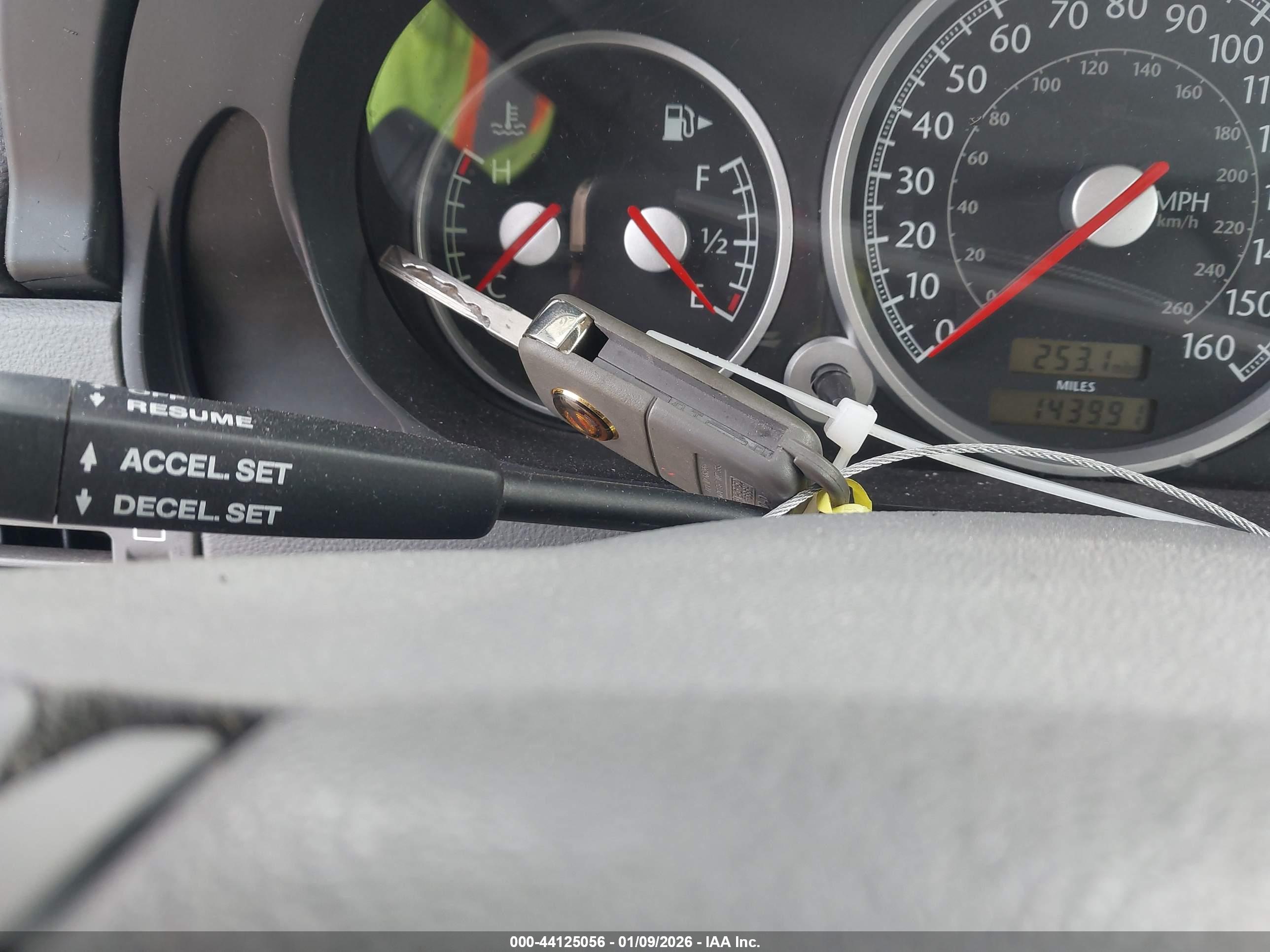 CHRYSLER CROSSFIRE image 11