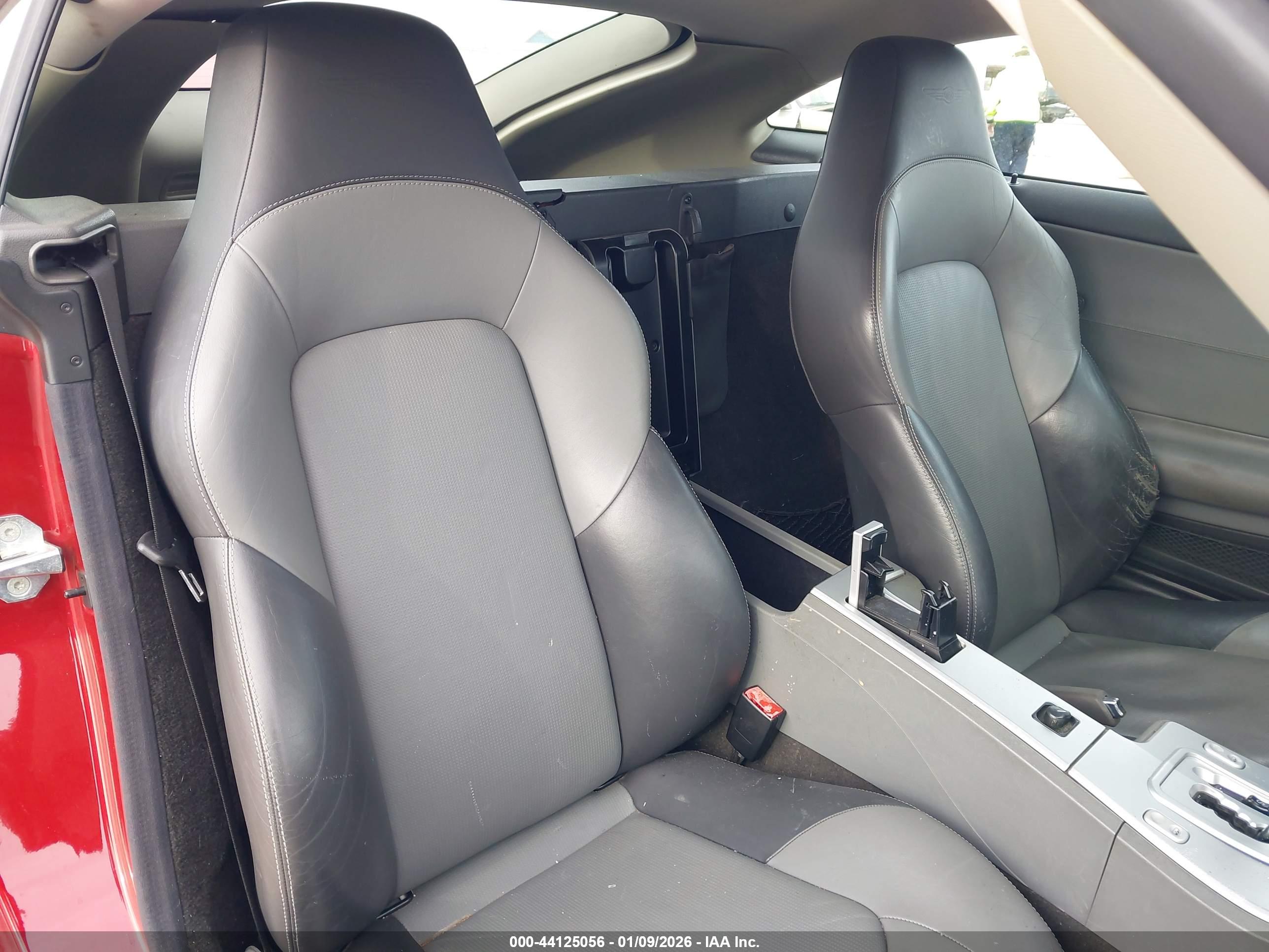 CHRYSLER CROSSFIRE image 8
