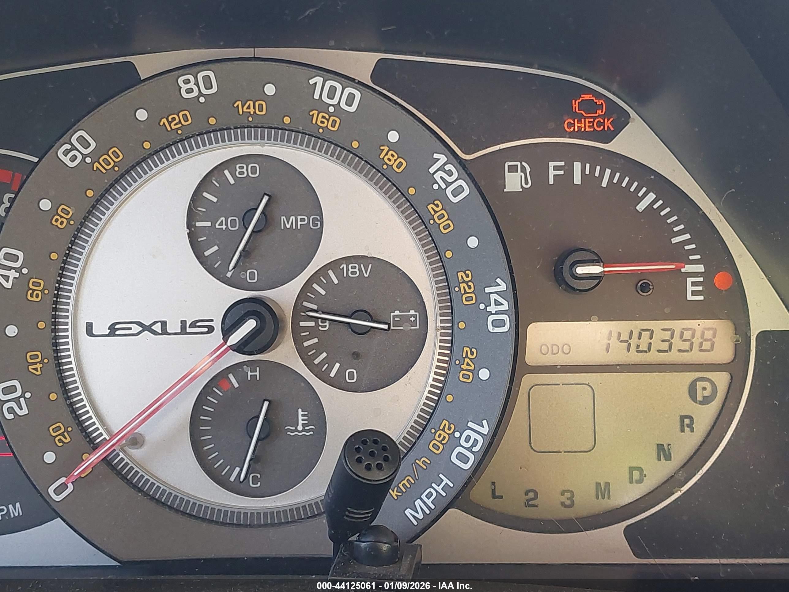 LEXUS IS image 7