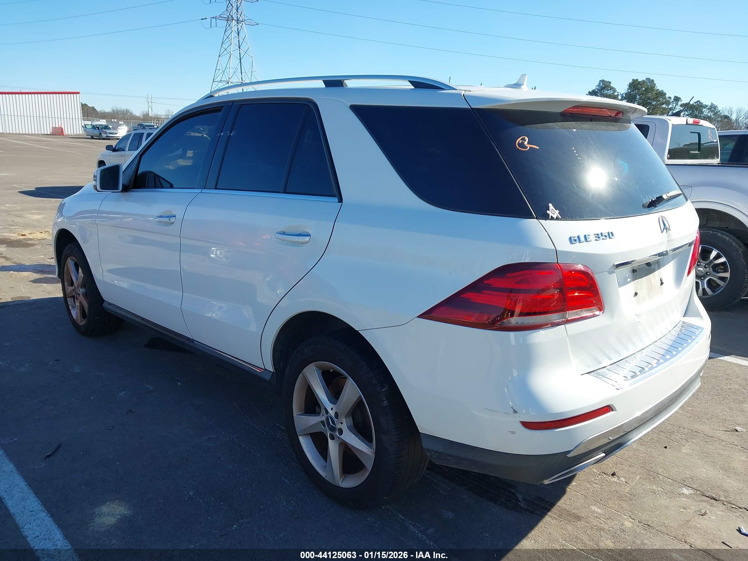 MERCEDES-BENZ GLE image 3