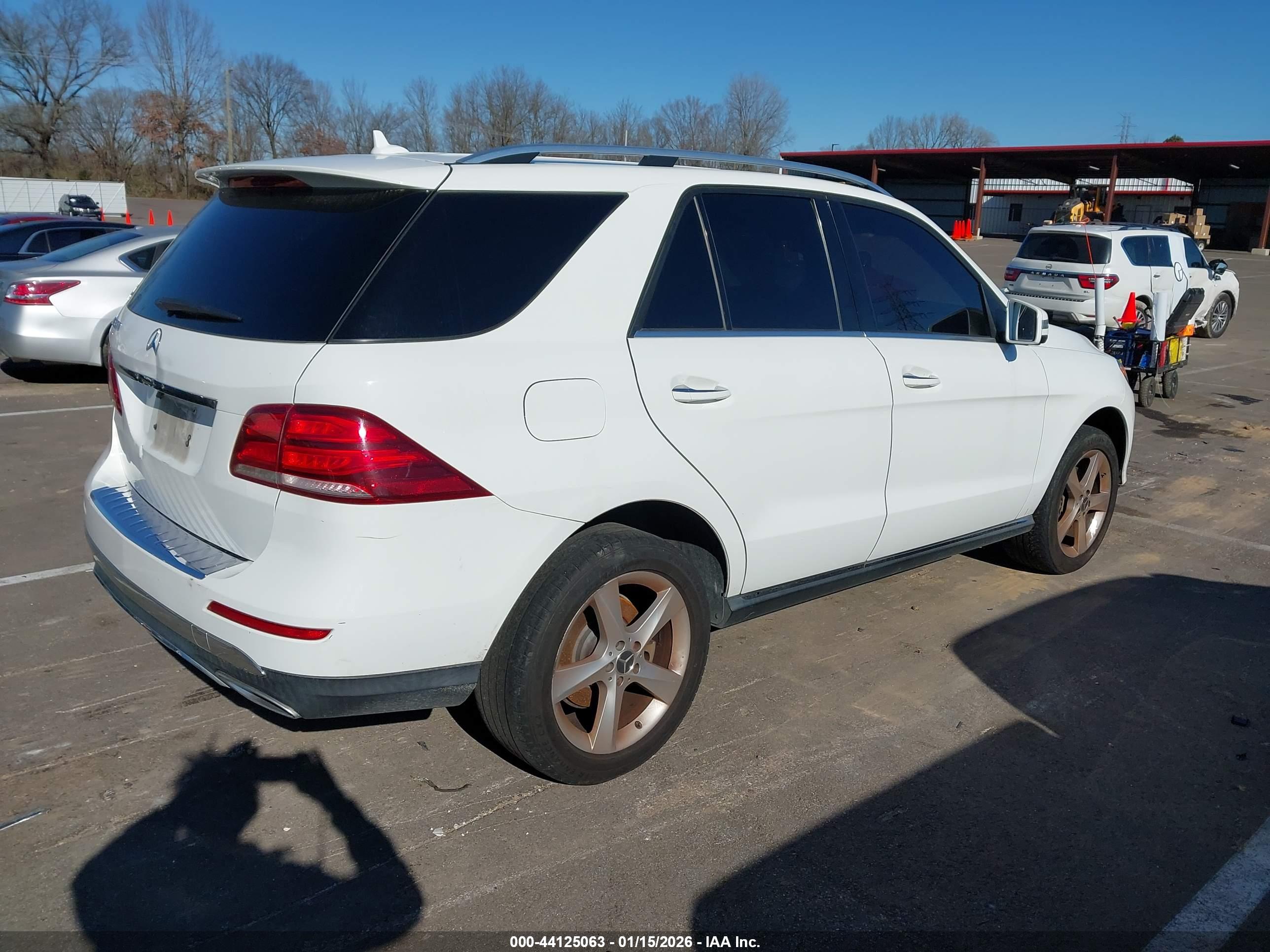 MERCEDES-BENZ GLE image 4