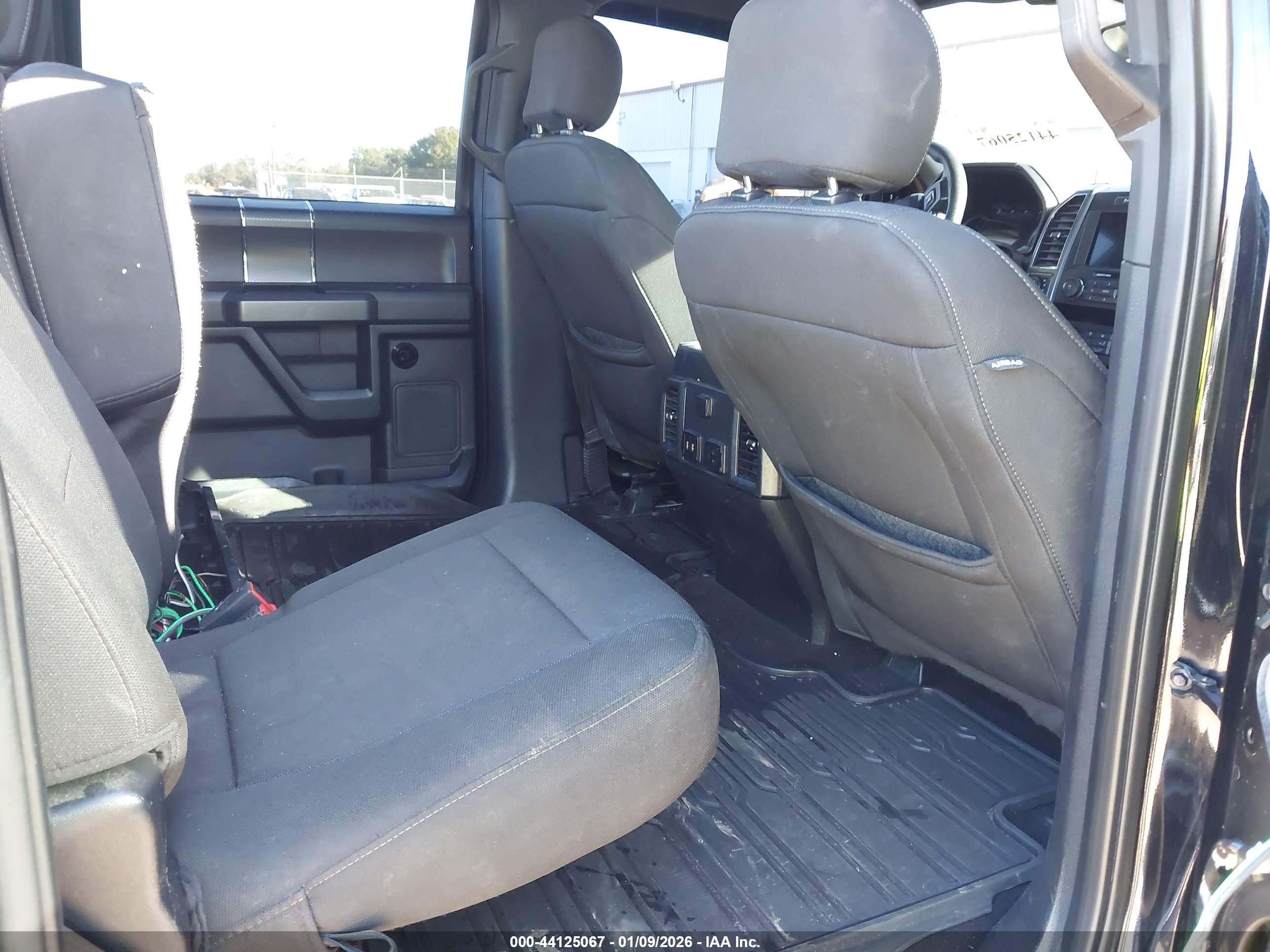 FORD F-150 image 8