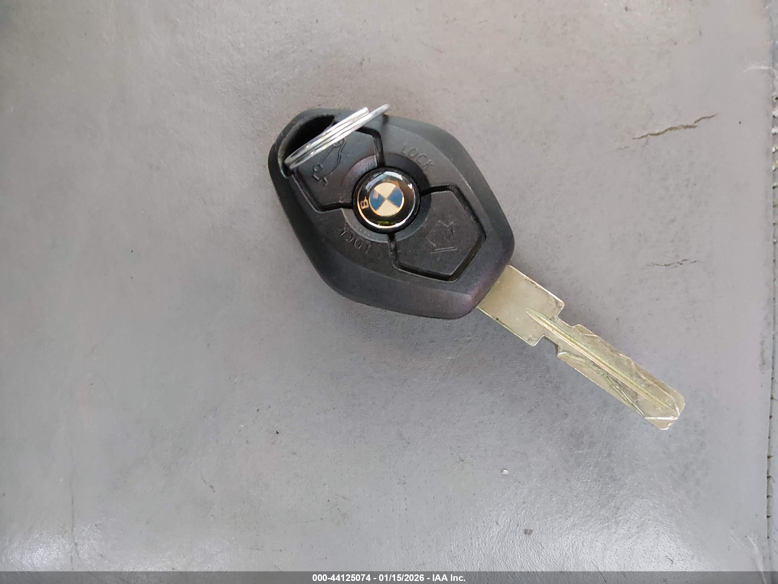 BMW 530IA image 11