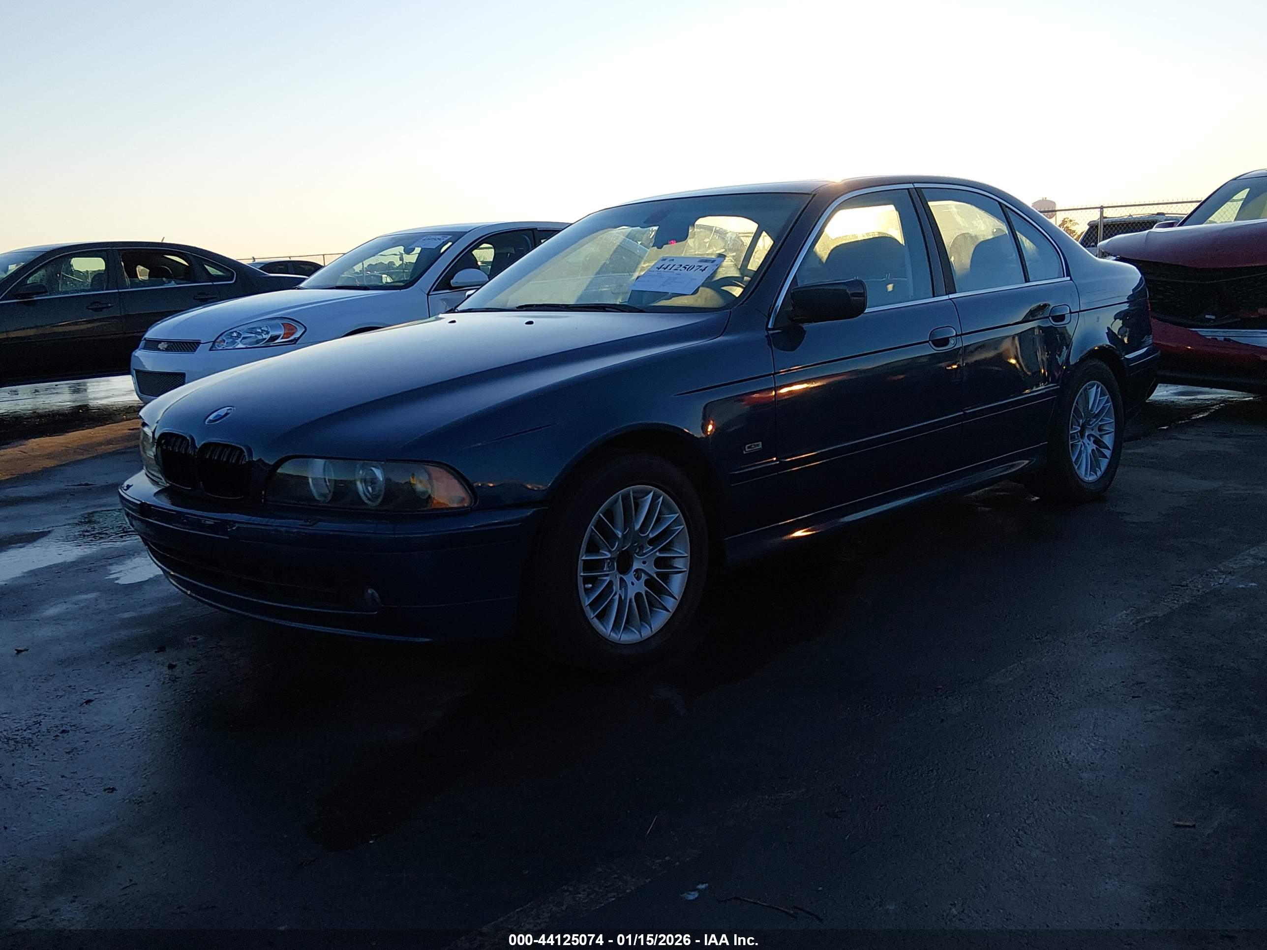 BMW 530IA image 2