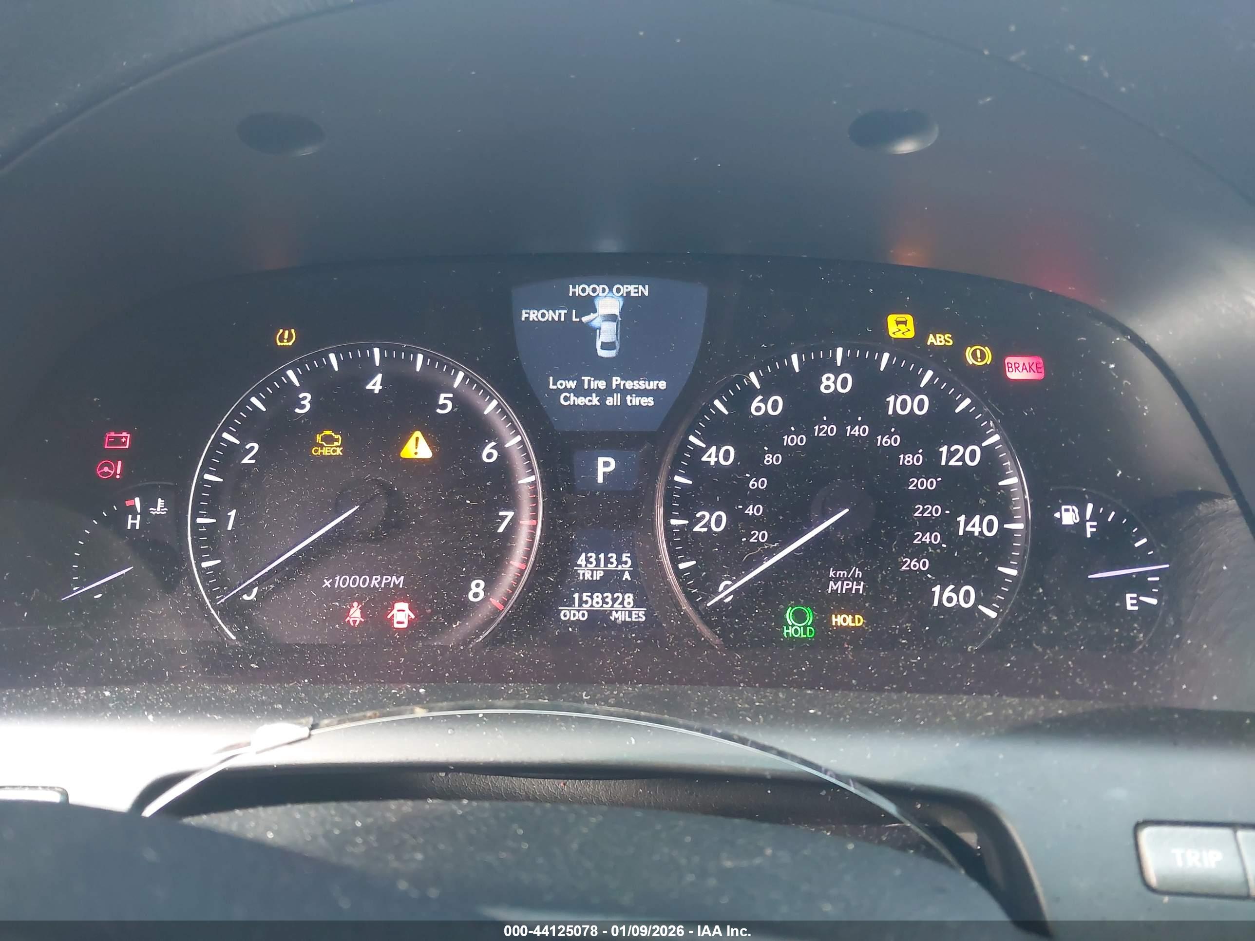 LEXUS LS image 7