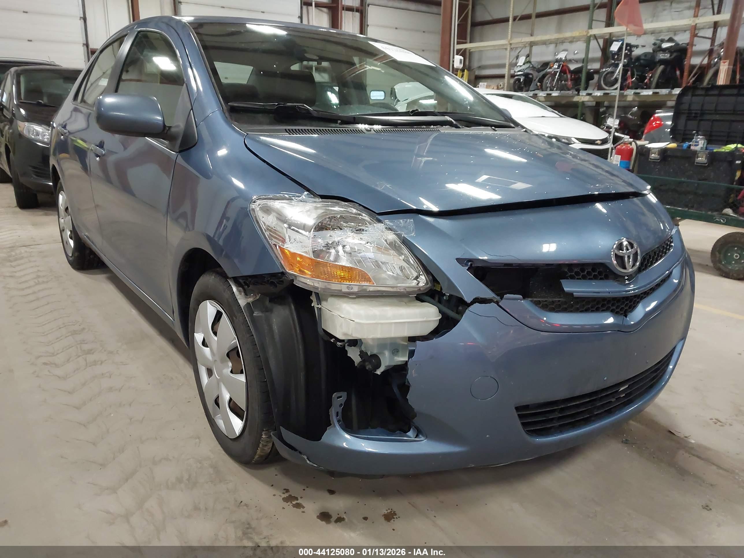 TOYOTA YARIS image 6