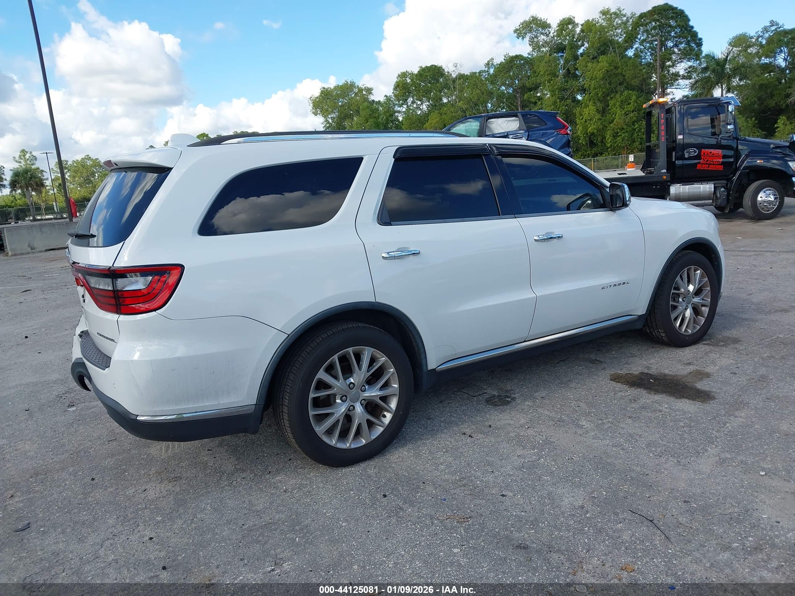 DODGE DURANGO image 4