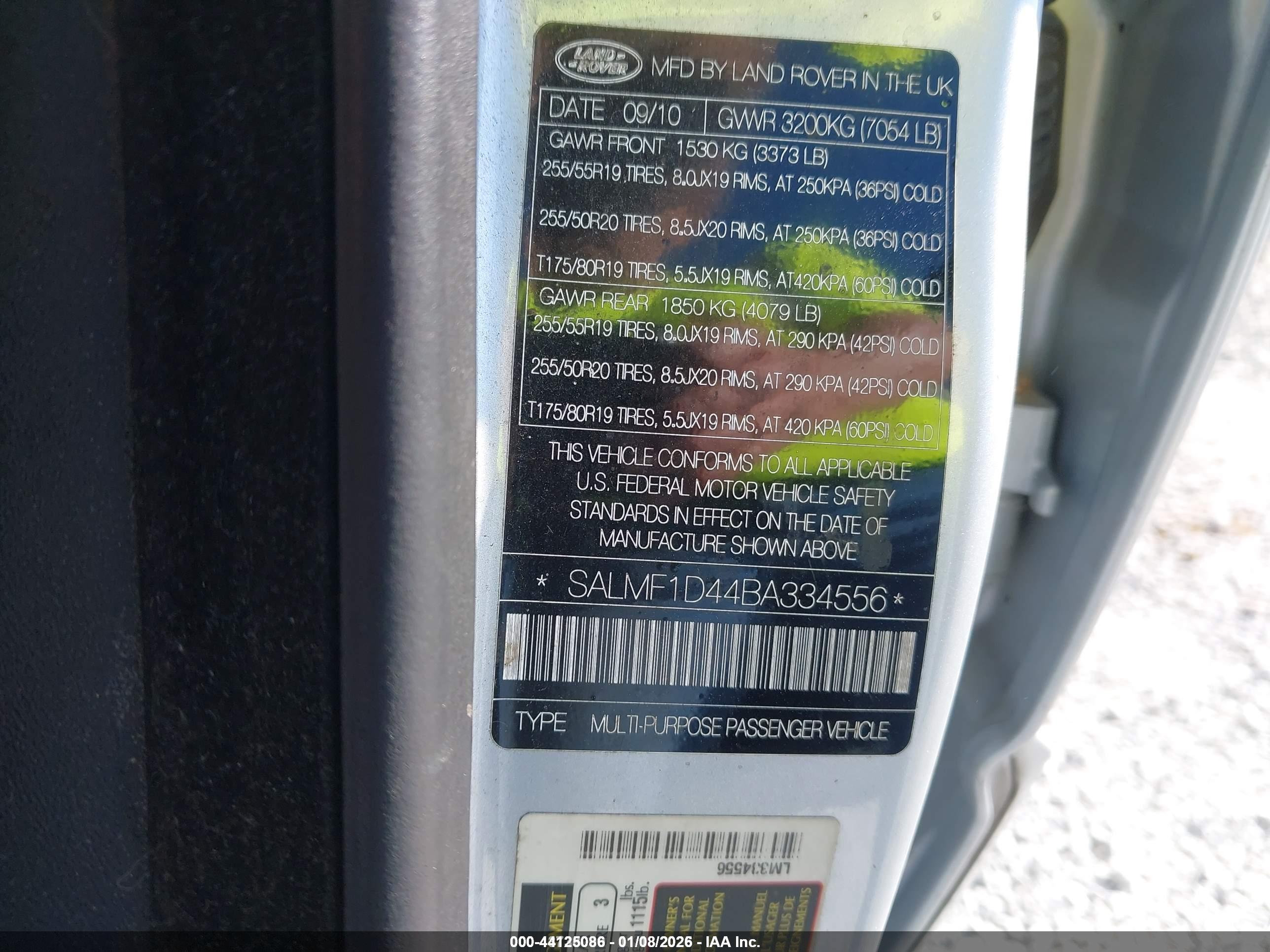 LAND ROVER image 9