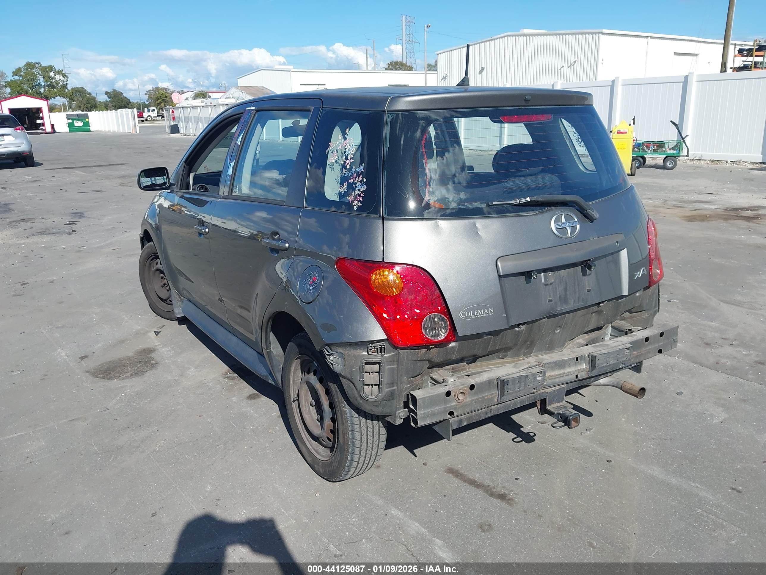 SCION XA image 3