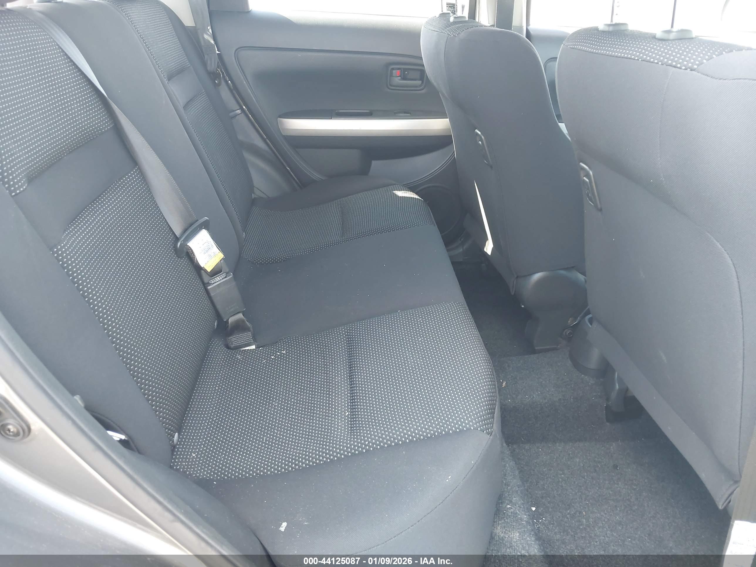 SCION XA image 8