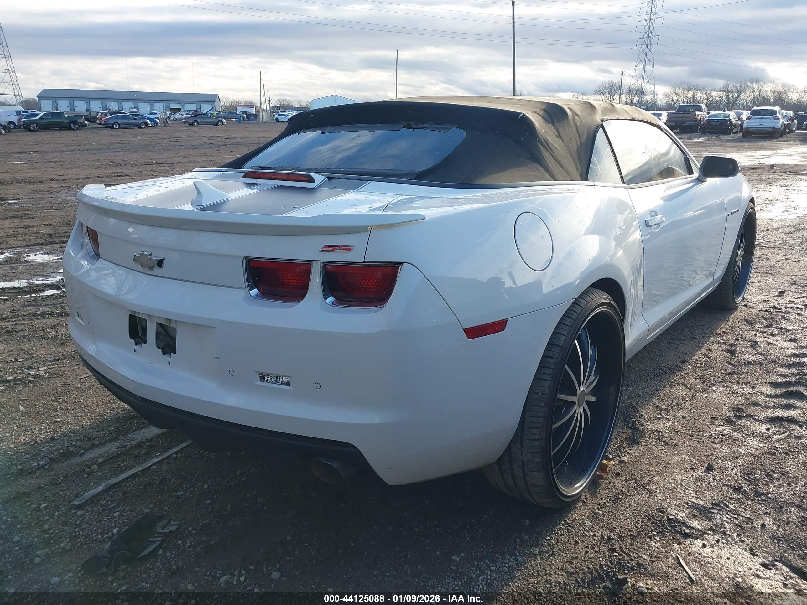 CHEVROLET CAMARO image 4