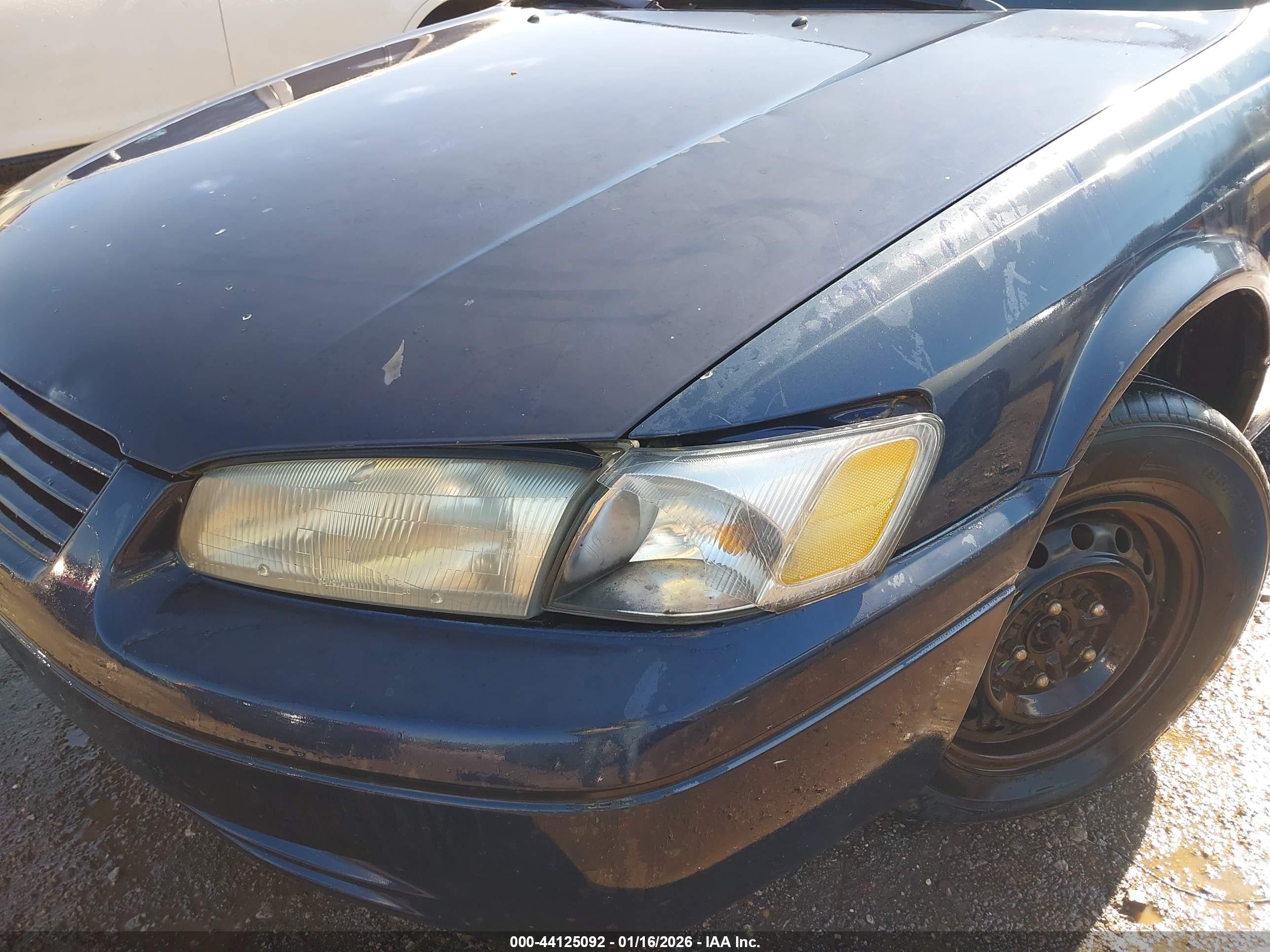 TOYOTA CAMRY image 6