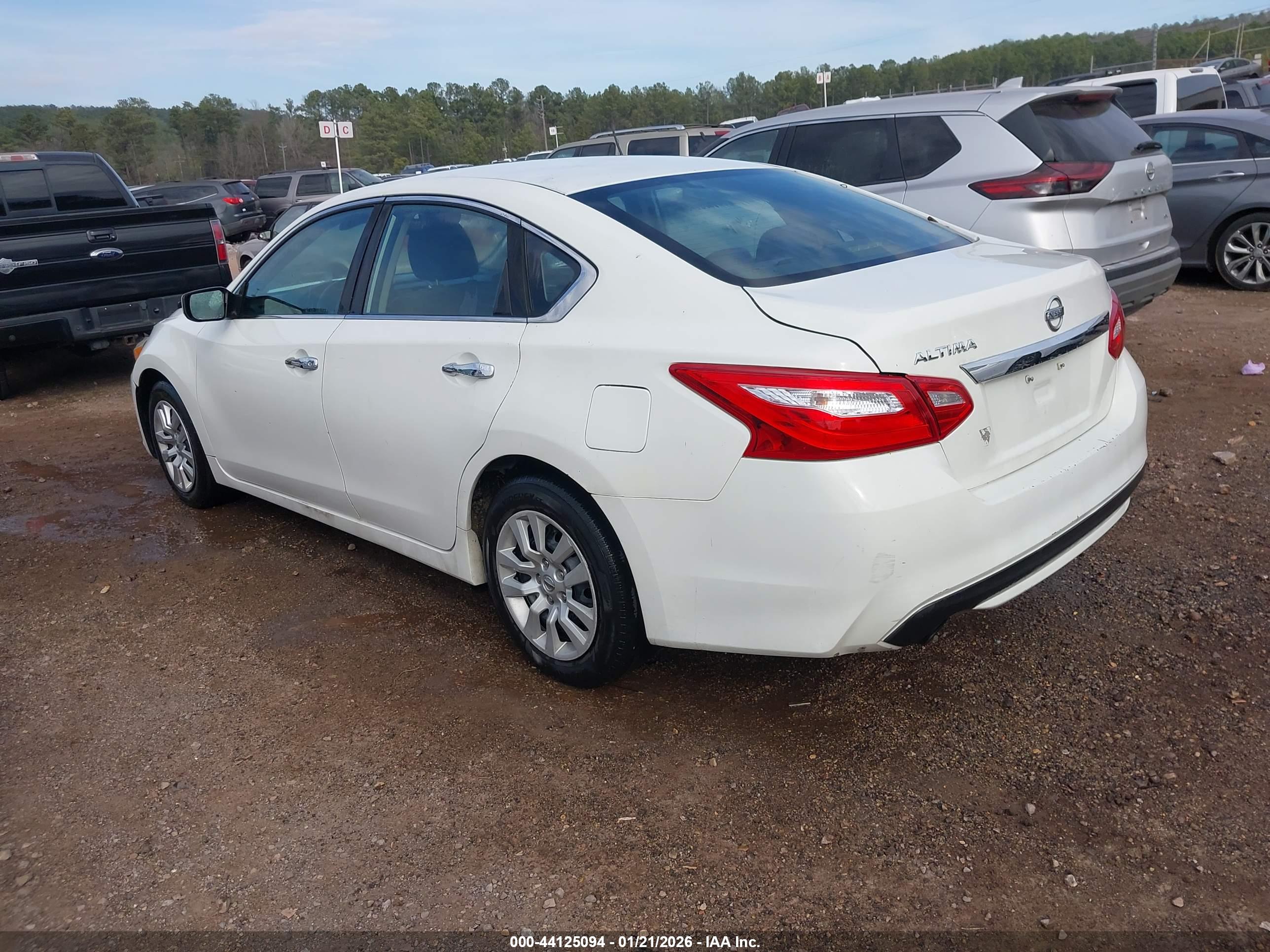 NISSAN ALTIMA image 3