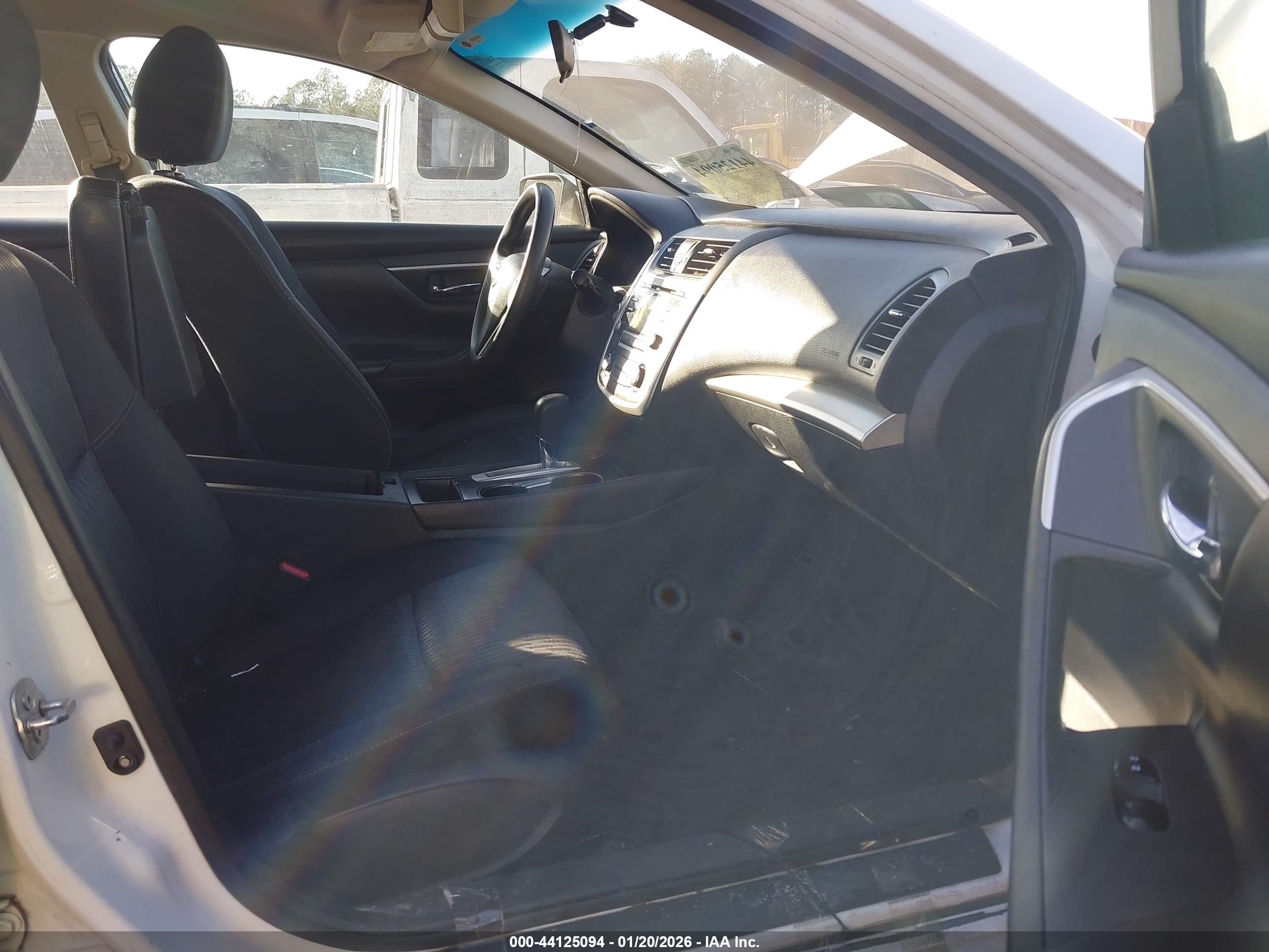 NISSAN ALTIMA image 5