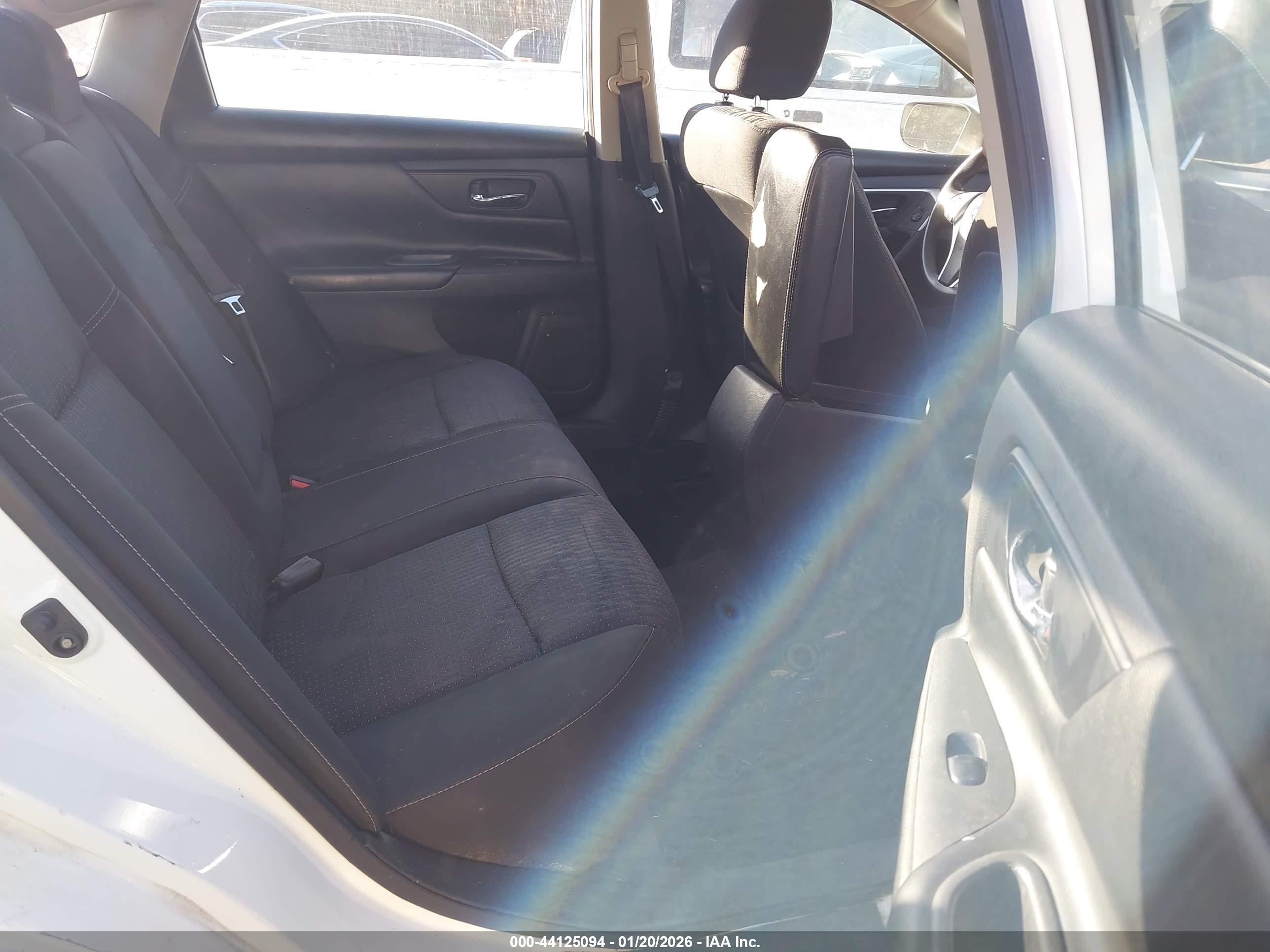 NISSAN ALTIMA image 8