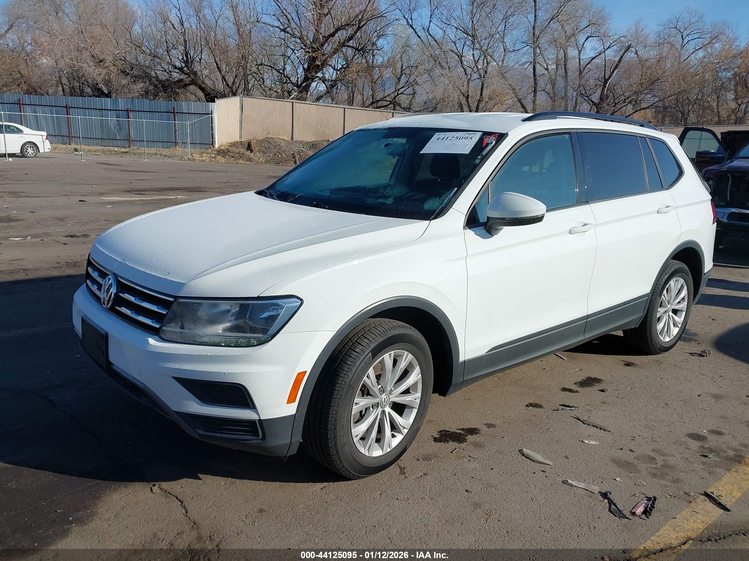 VOLKSWAGEN TIGUAN image 2