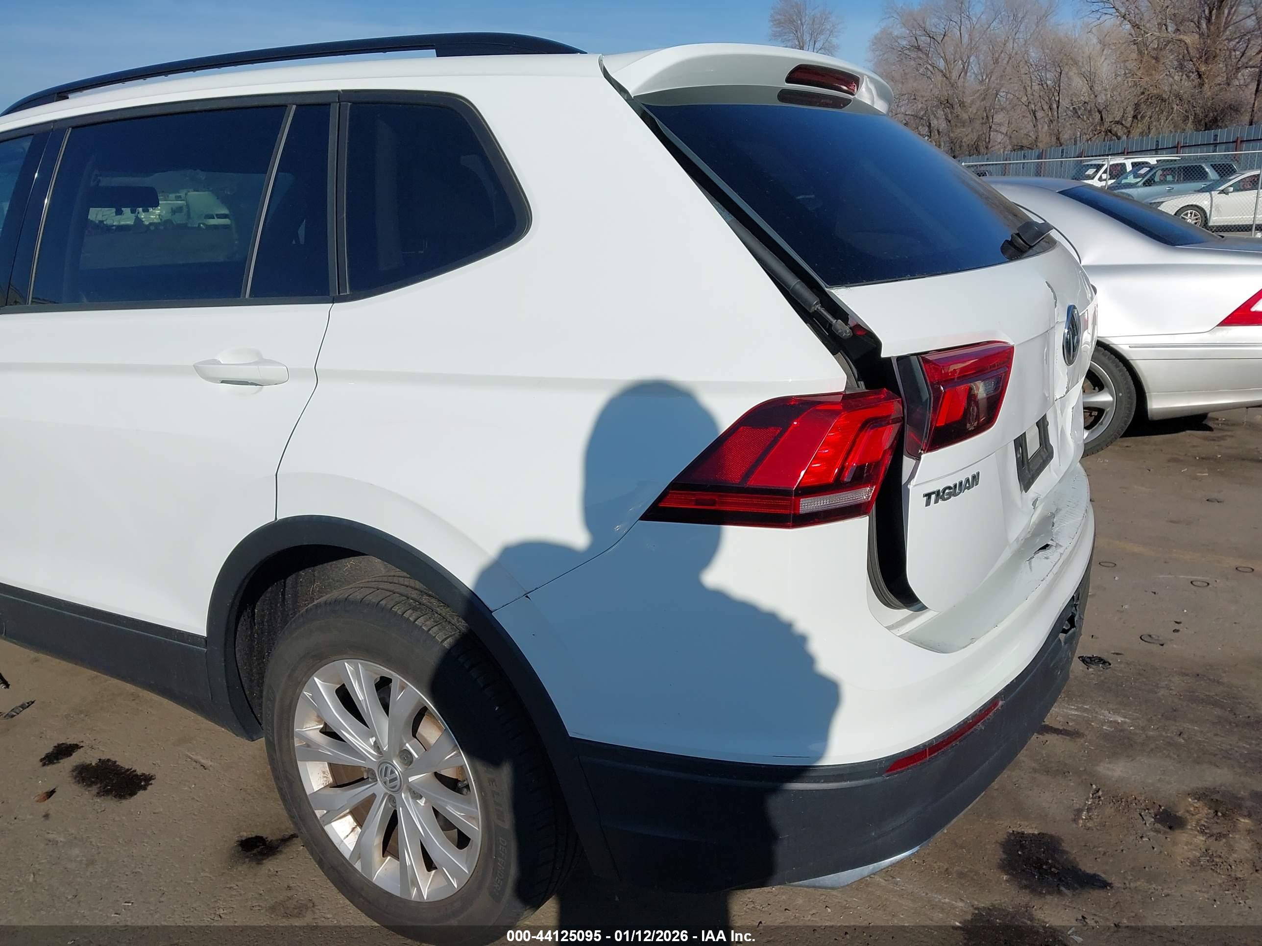 VOLKSWAGEN TIGUAN image 6