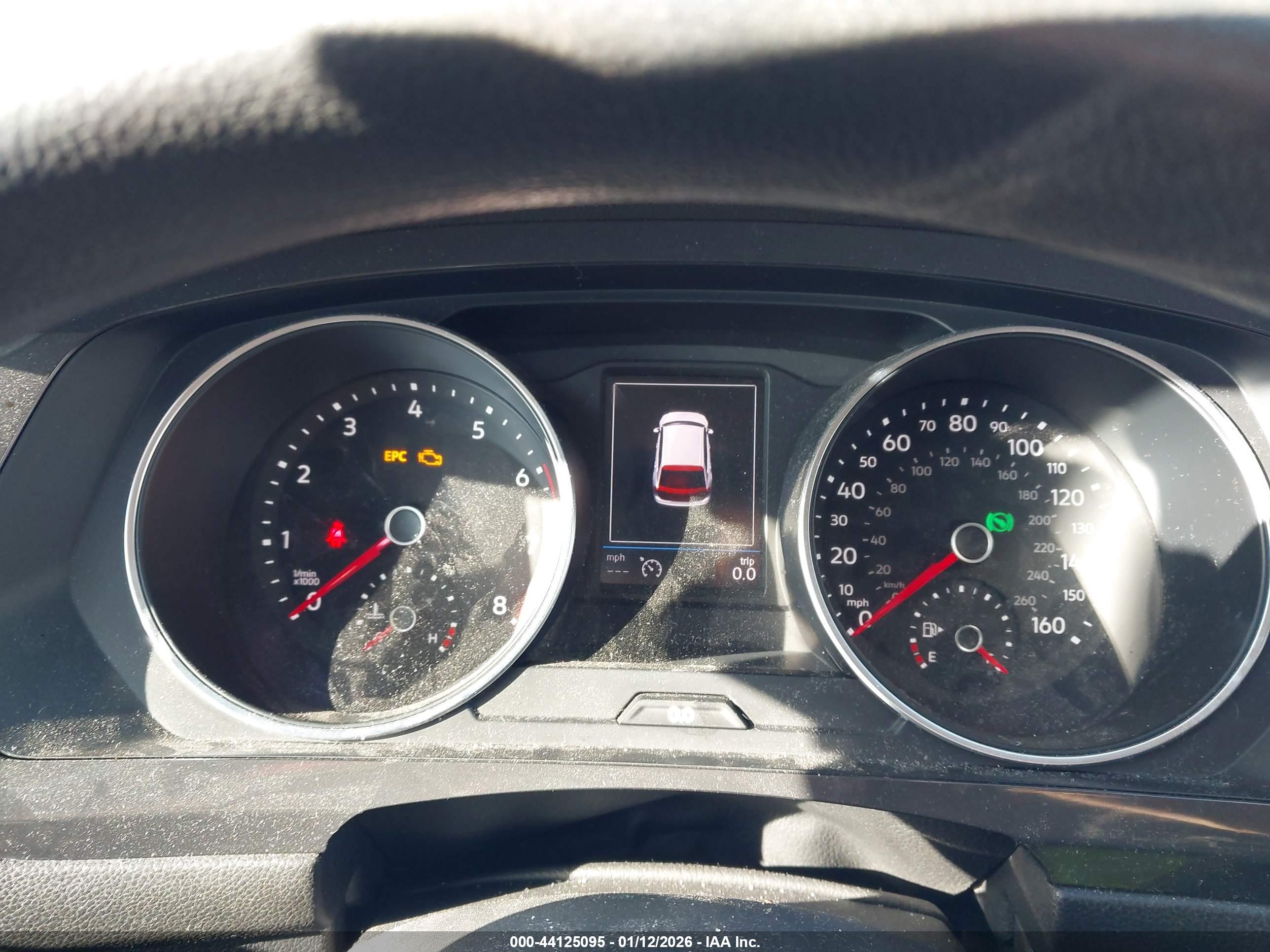VOLKSWAGEN TIGUAN image 7