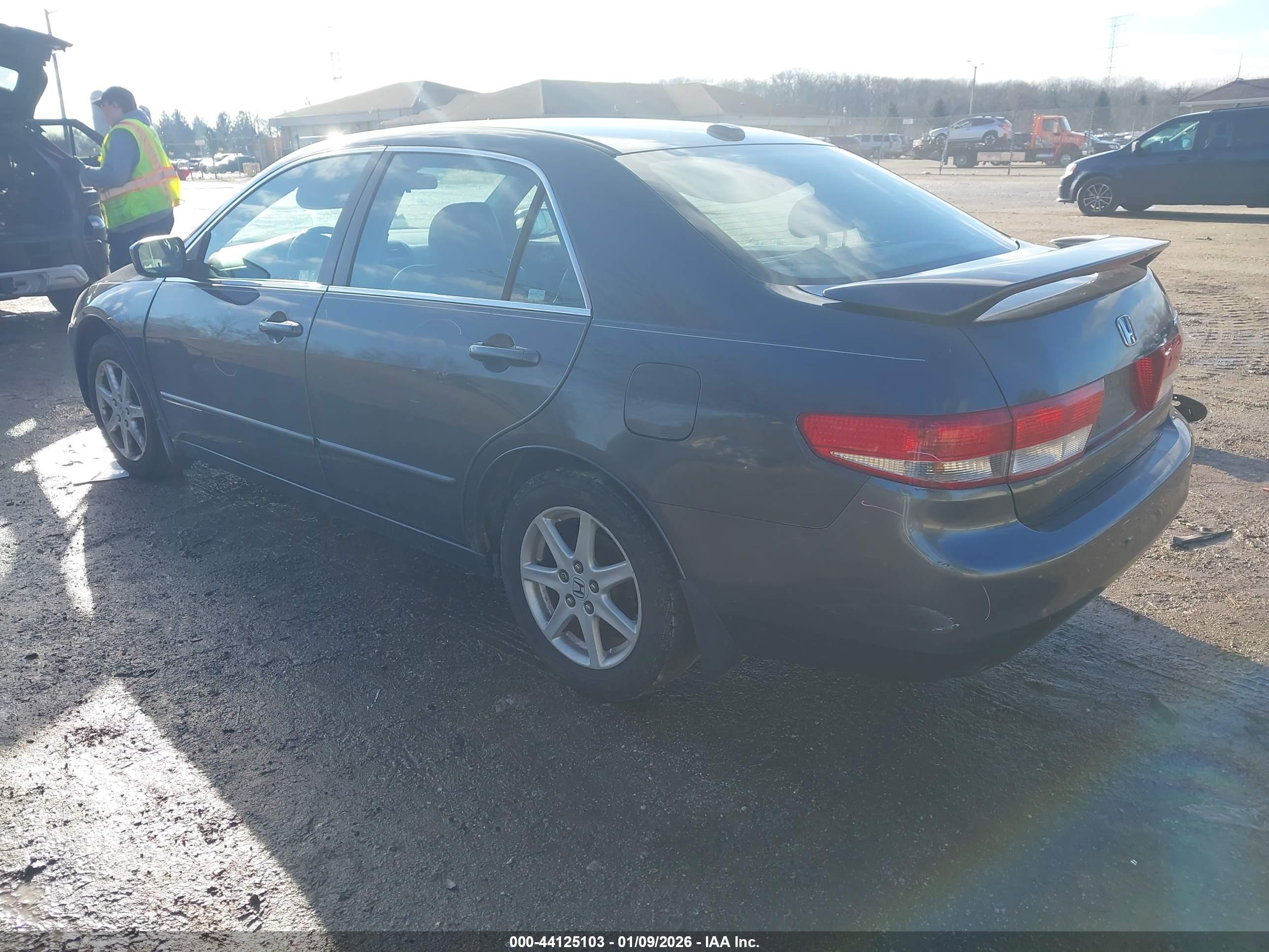 HONDA ACCORD image 3
