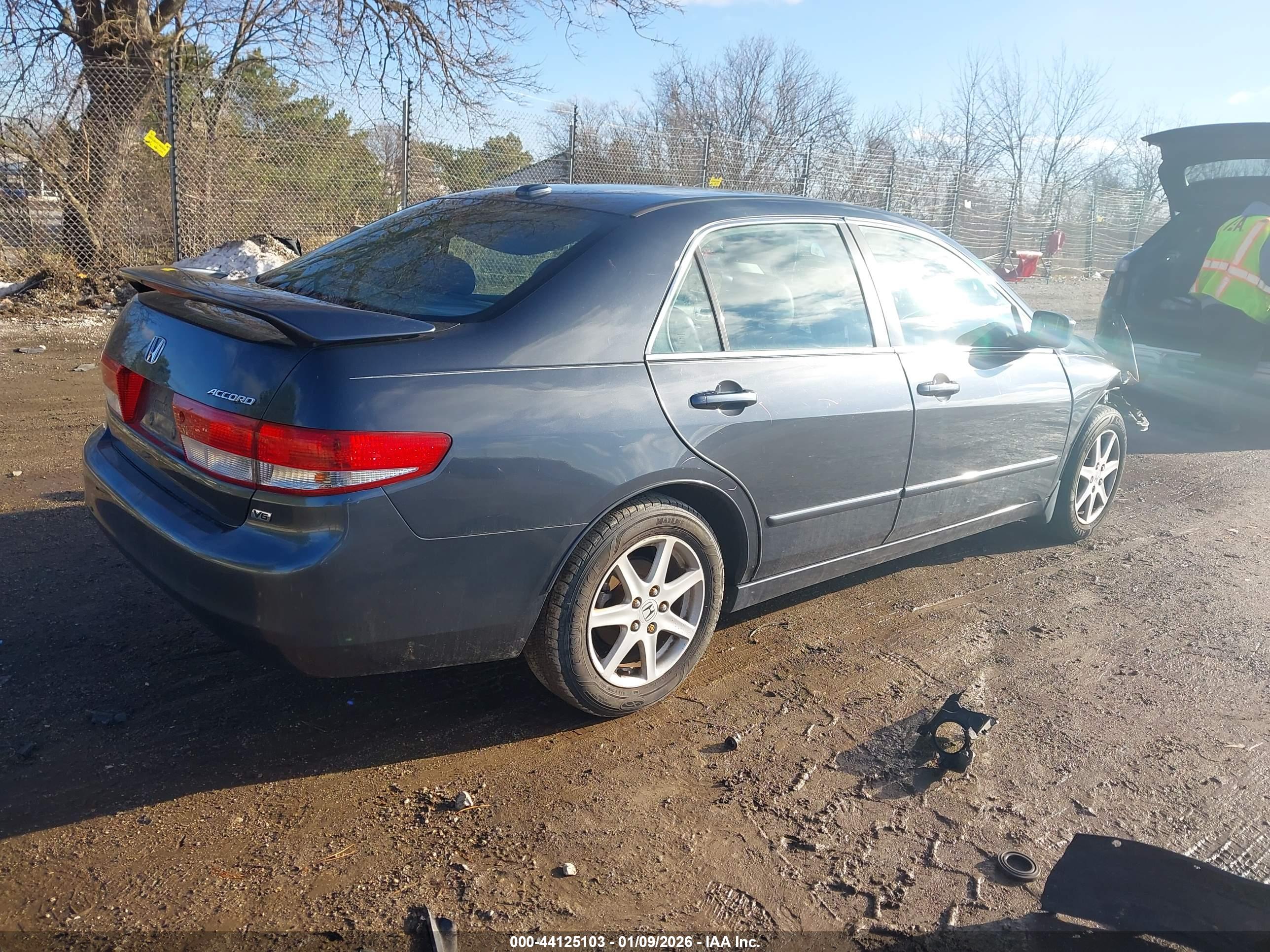 HONDA ACCORD image 4