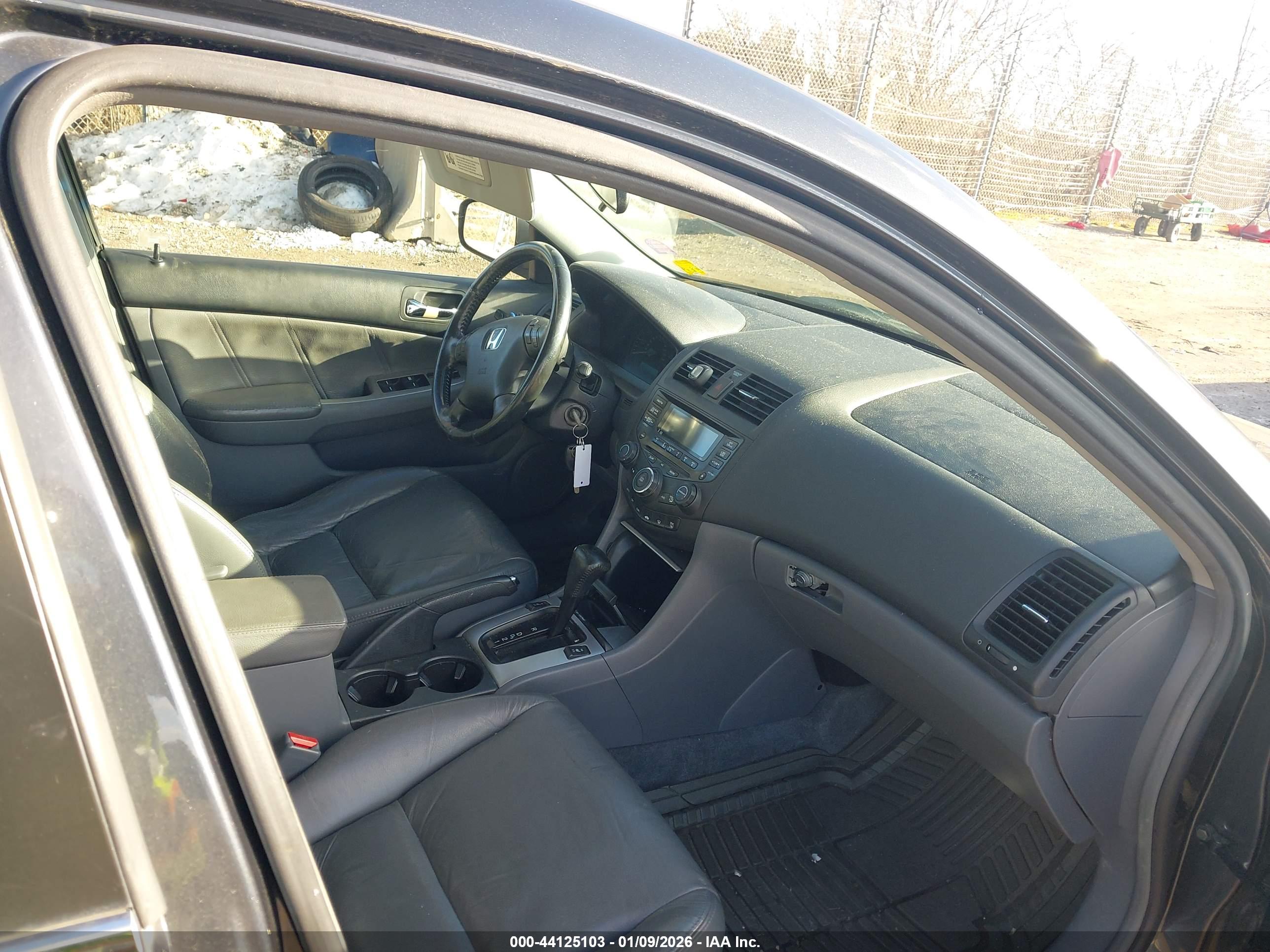 HONDA ACCORD image 5