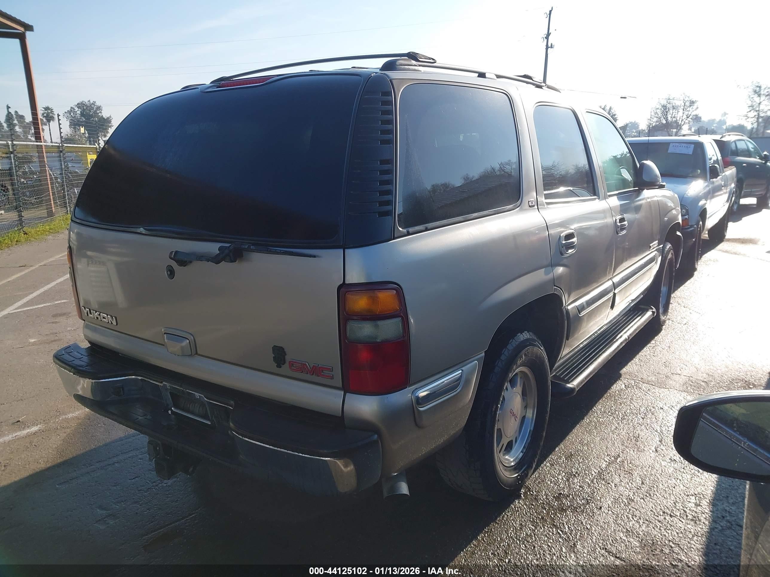 GMC YUKON image 4