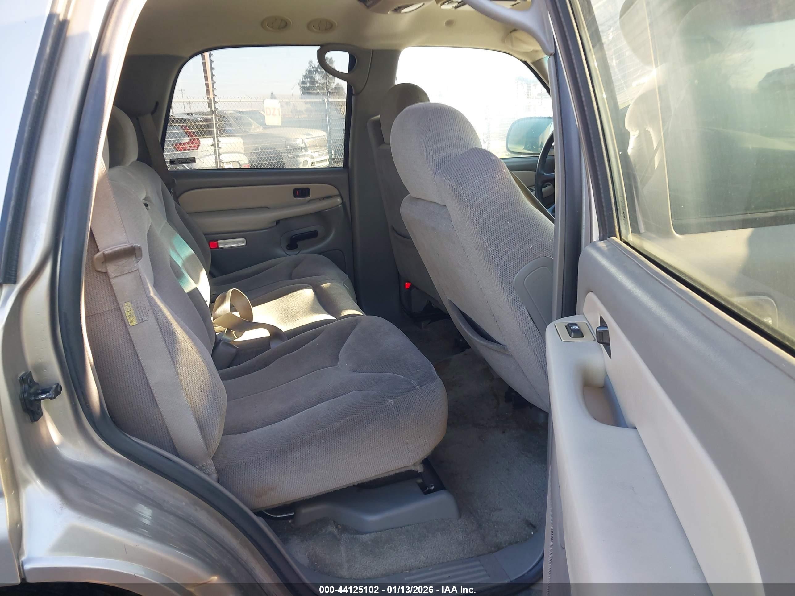 GMC YUKON image 8