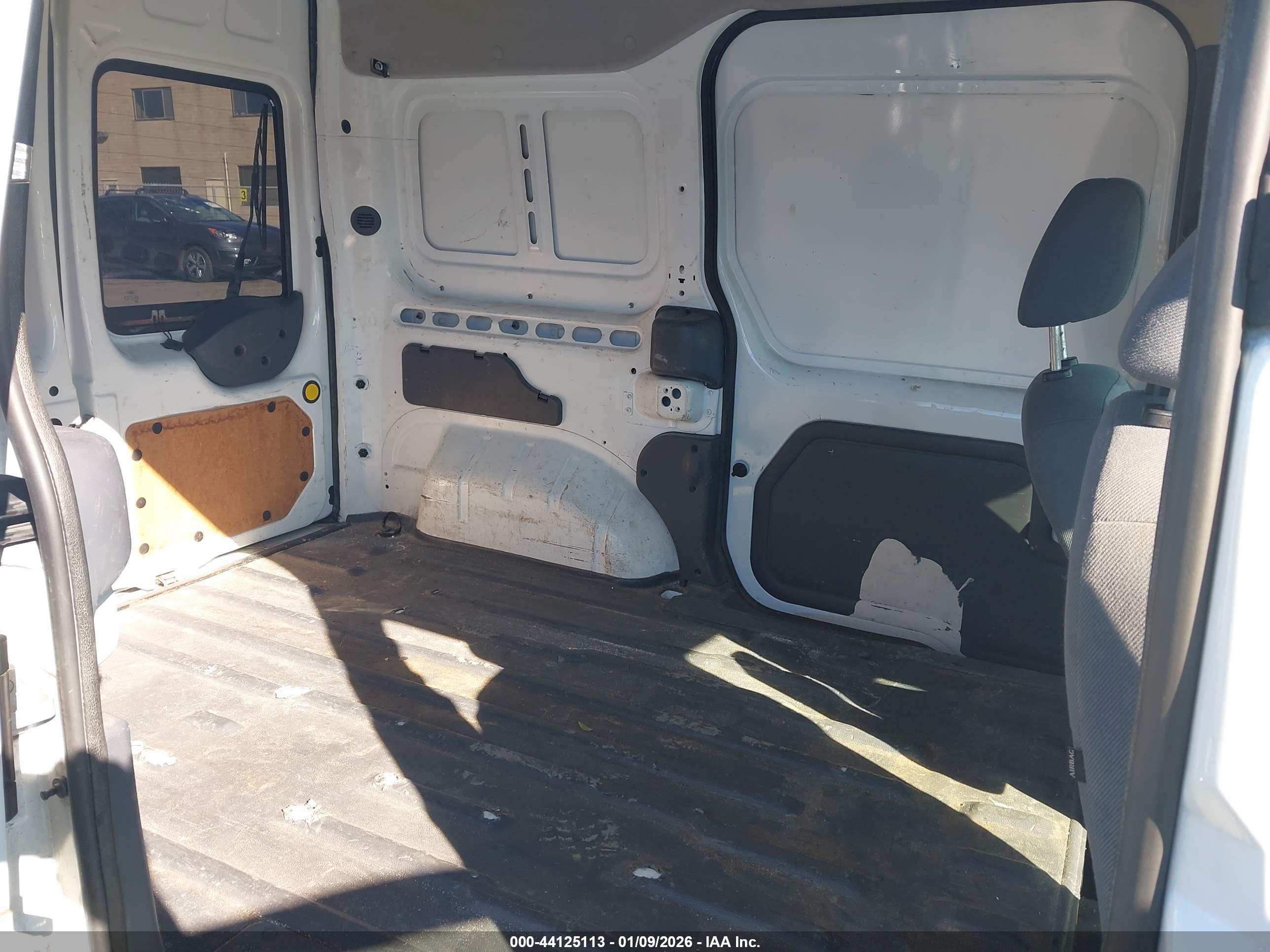 FORD TRANSIT image 8