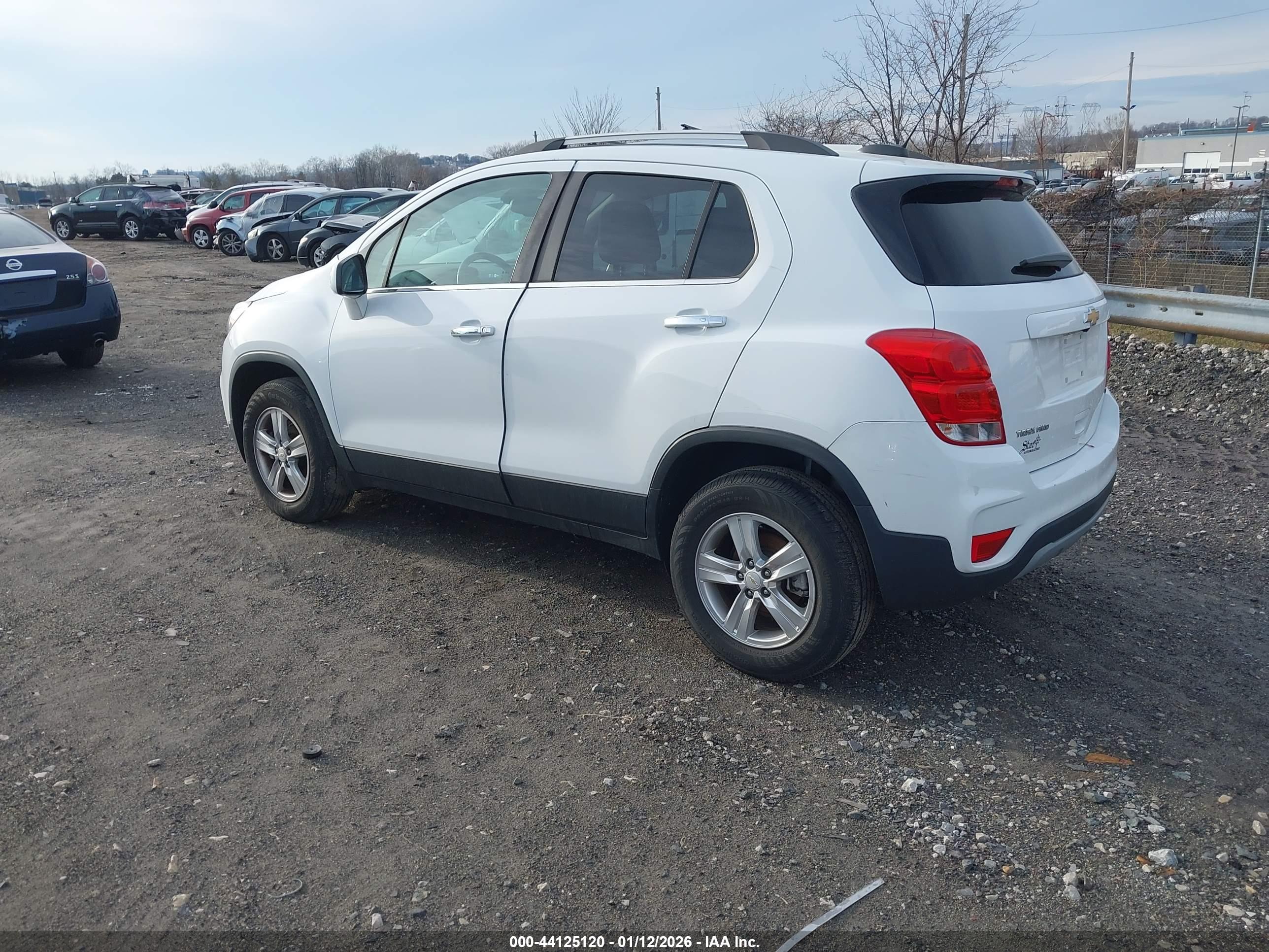 CHEVROLET TRAX image 3