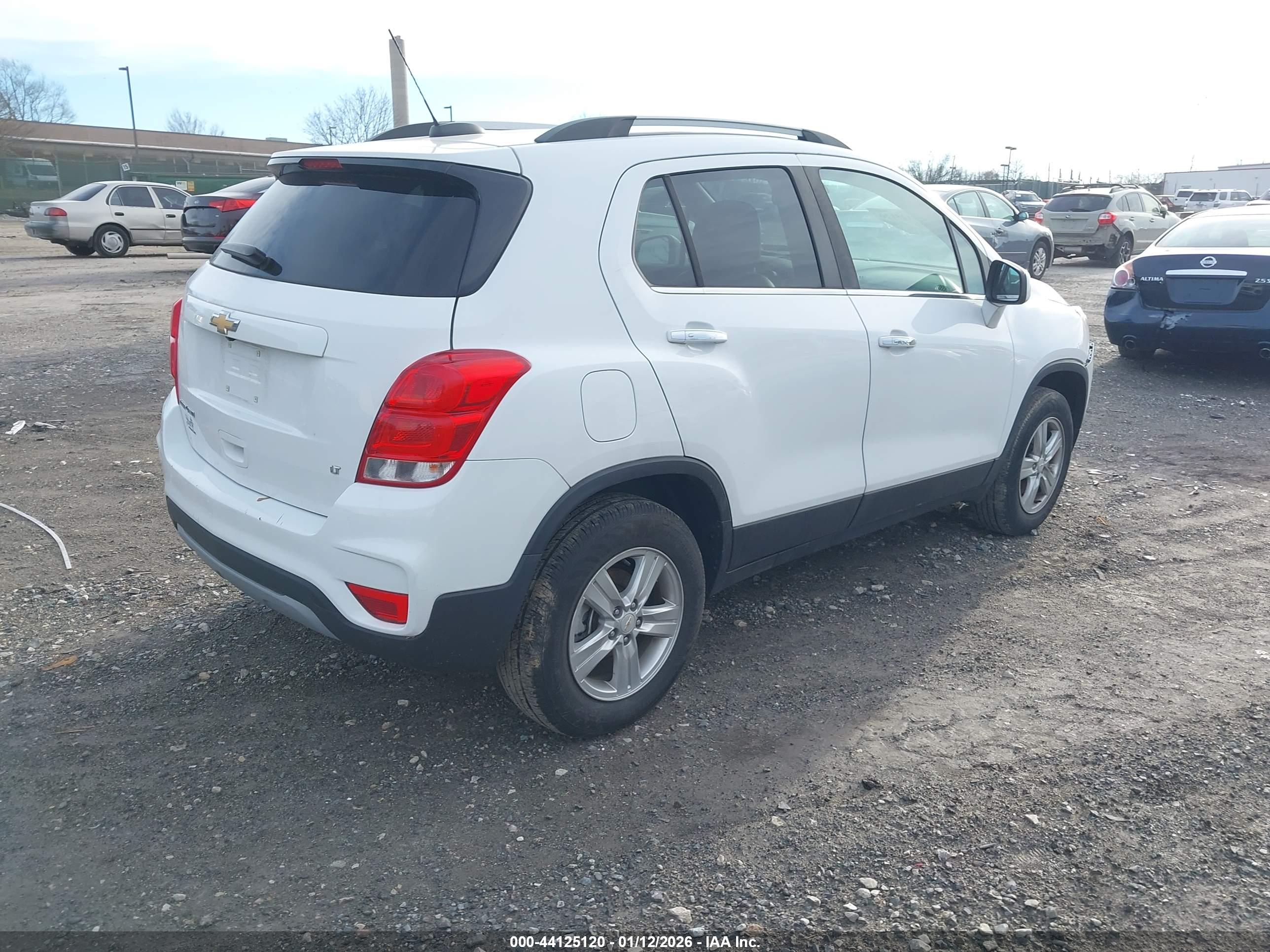CHEVROLET TRAX image 4