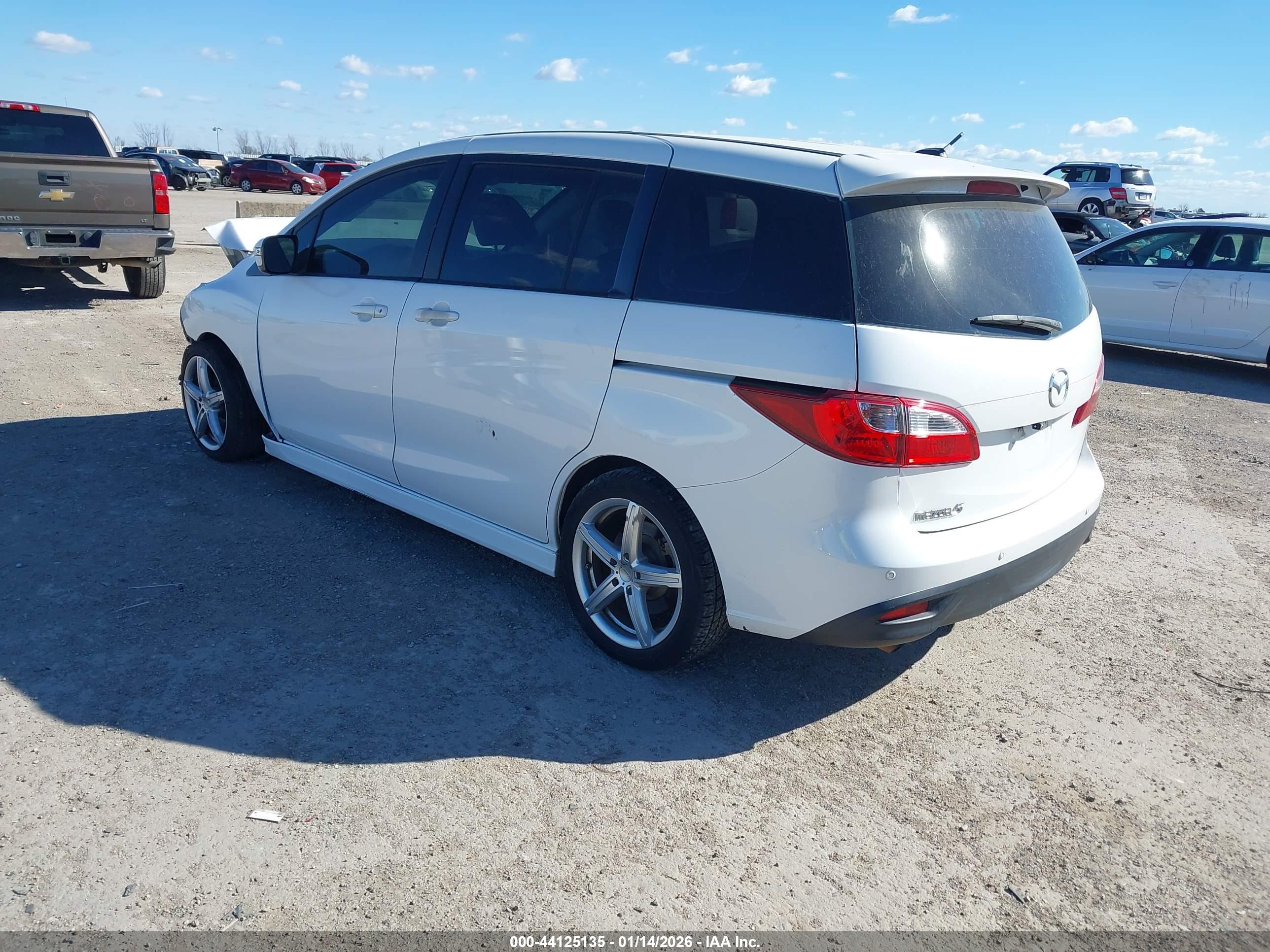 MAZDA MAZDA5 image 3