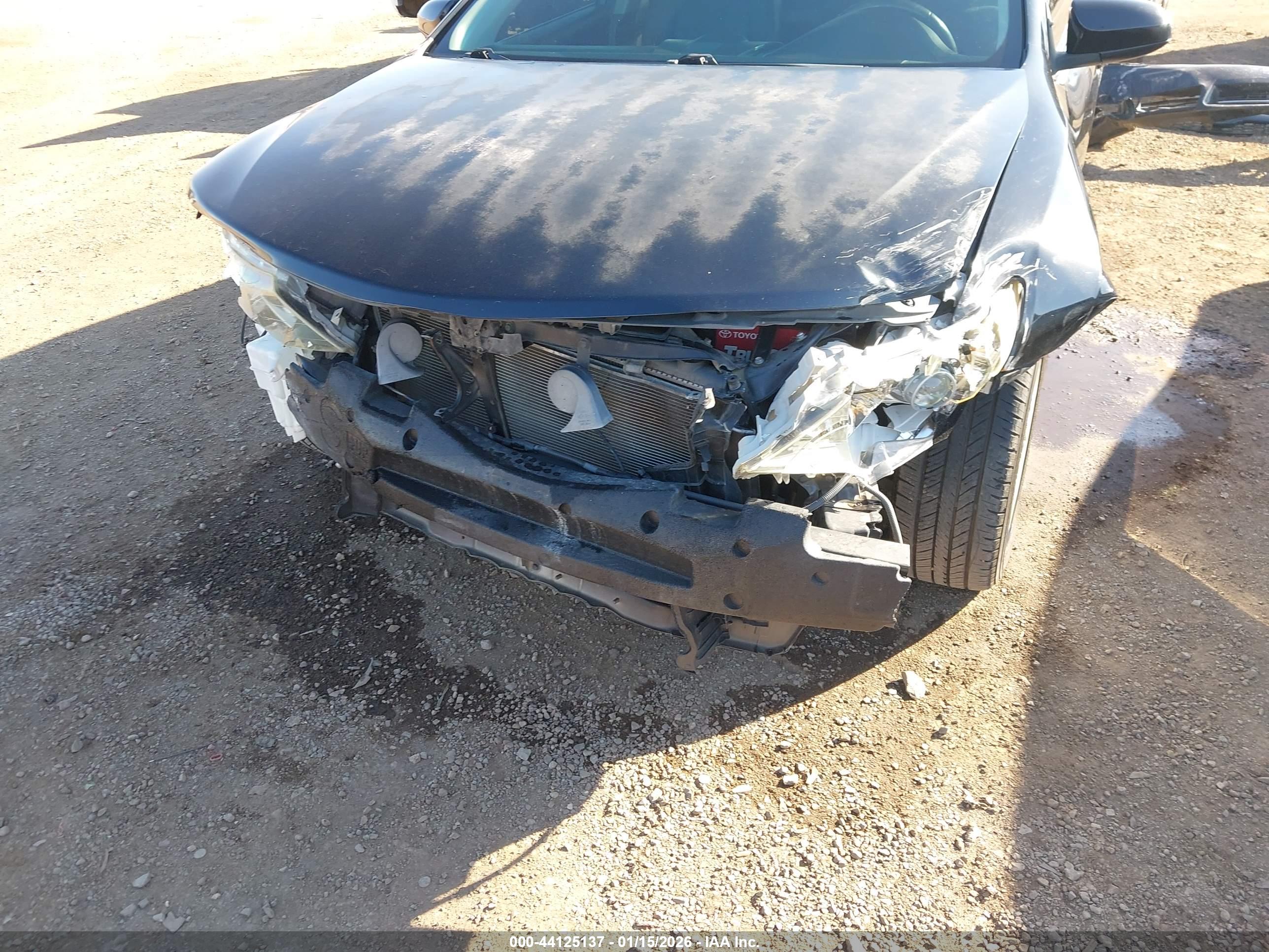 TOYOTA CAMRY image 6