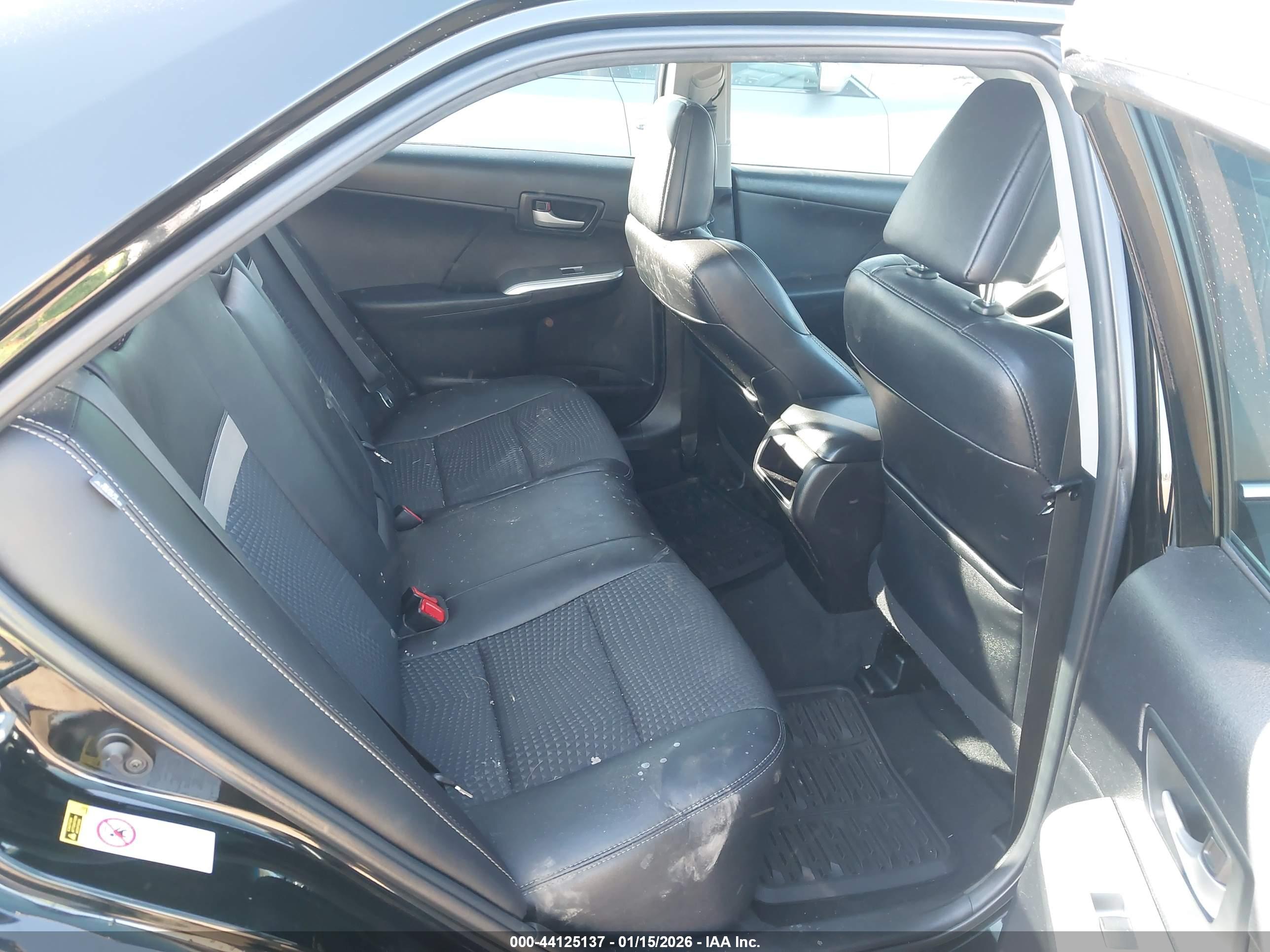 TOYOTA CAMRY image 8