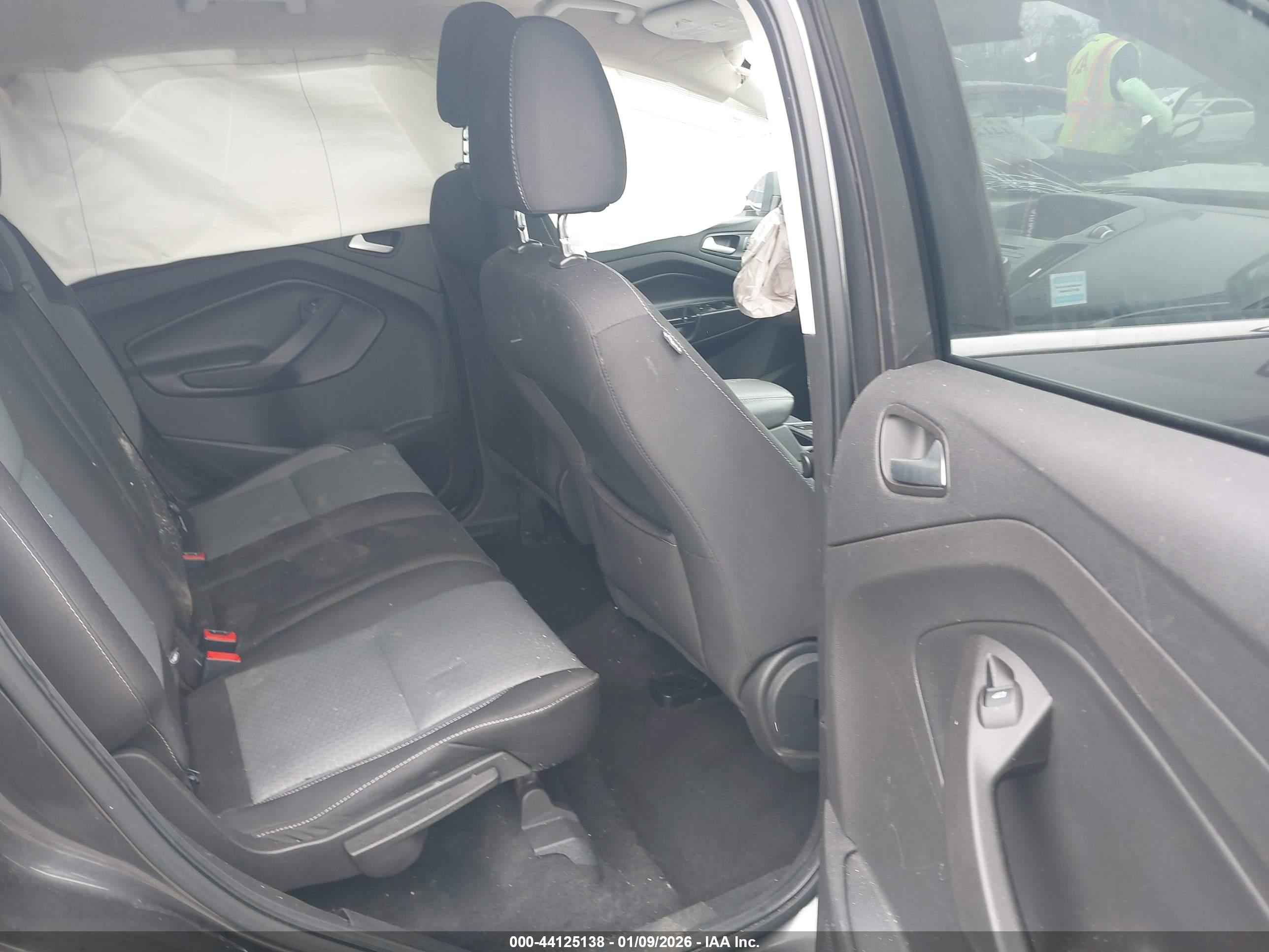 FORD ESCAPE image 8