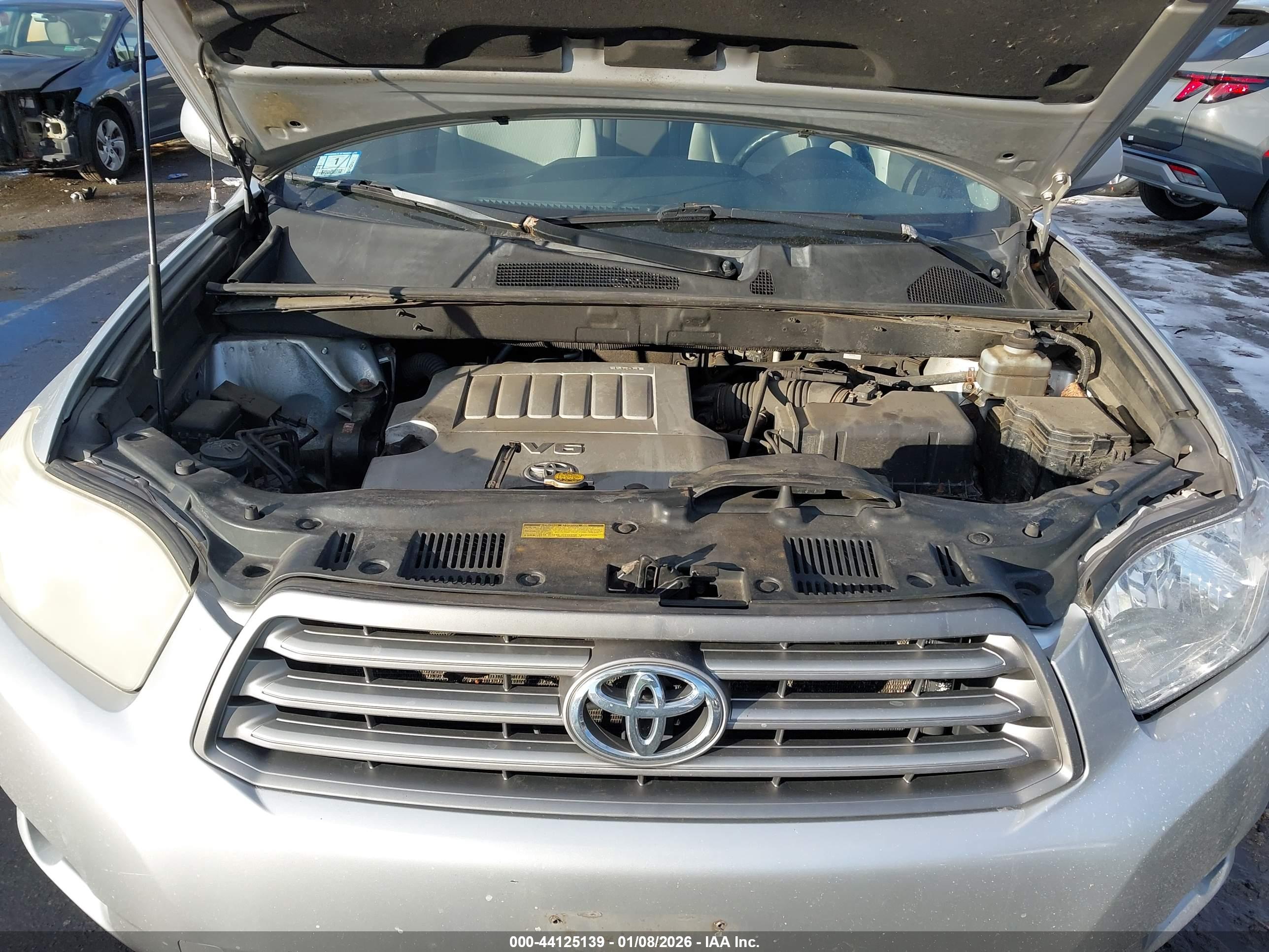 TOYOTA HIGHLANDER image 10