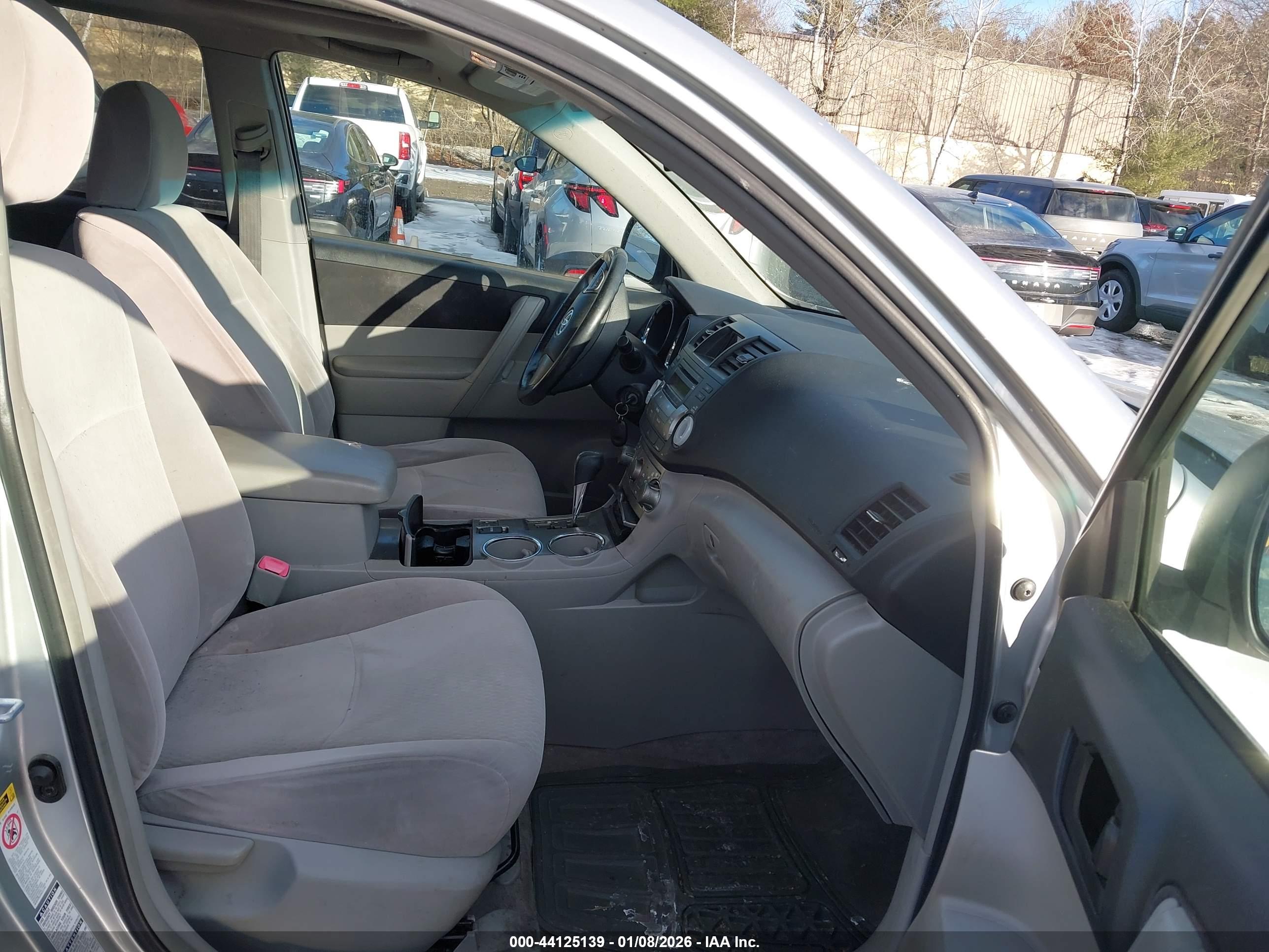 TOYOTA HIGHLANDER image 5