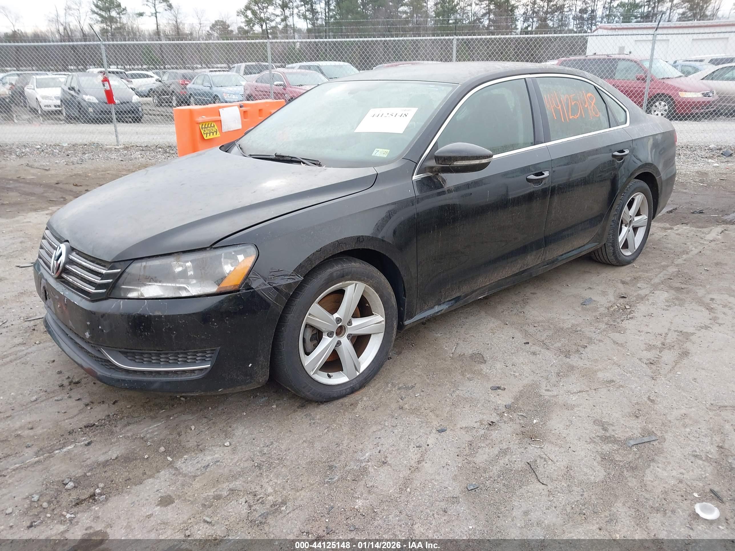 VOLKSWAGEN PASSAT image 2