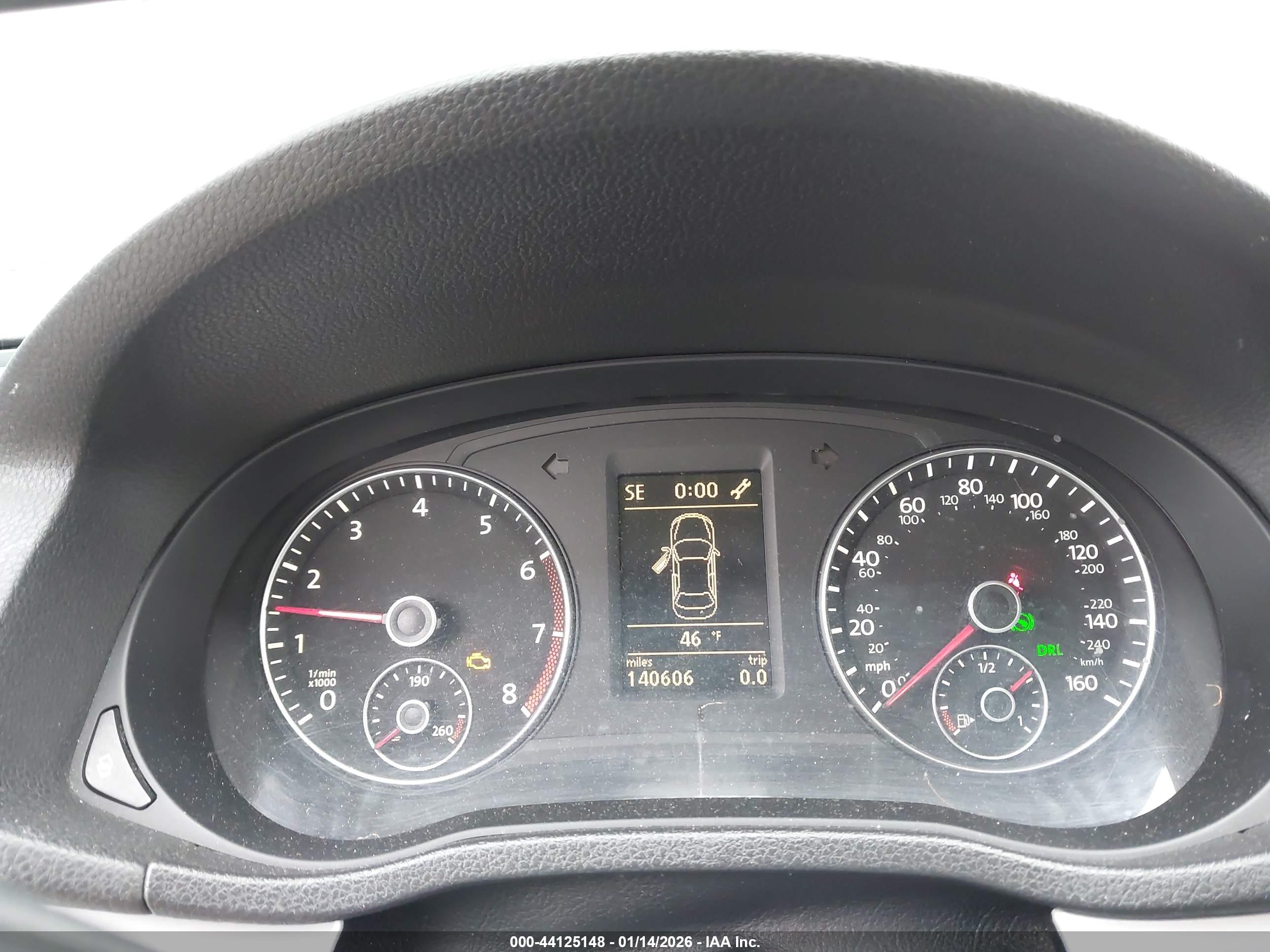 VOLKSWAGEN PASSAT image 7