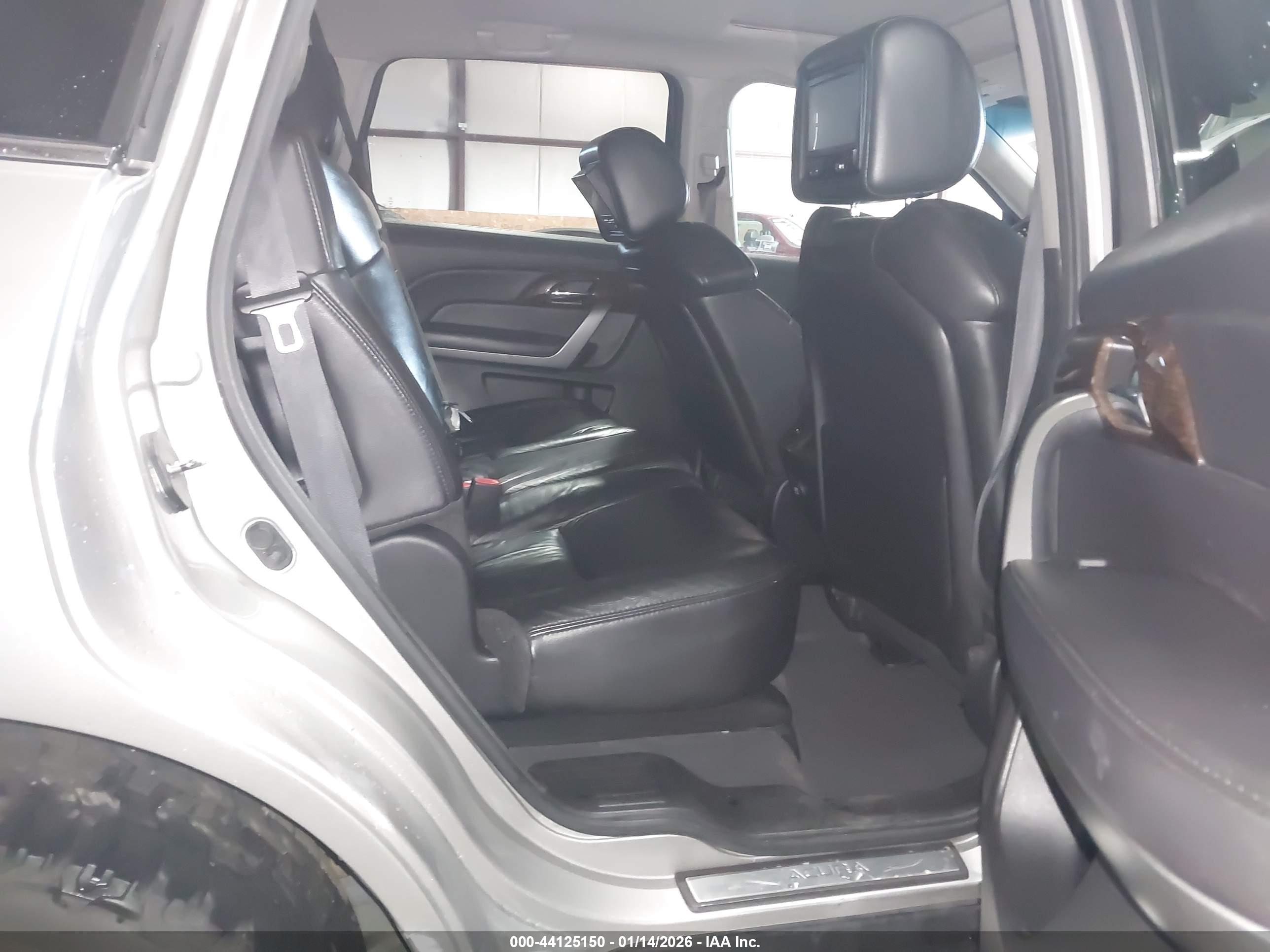 ACURA MDX image 8