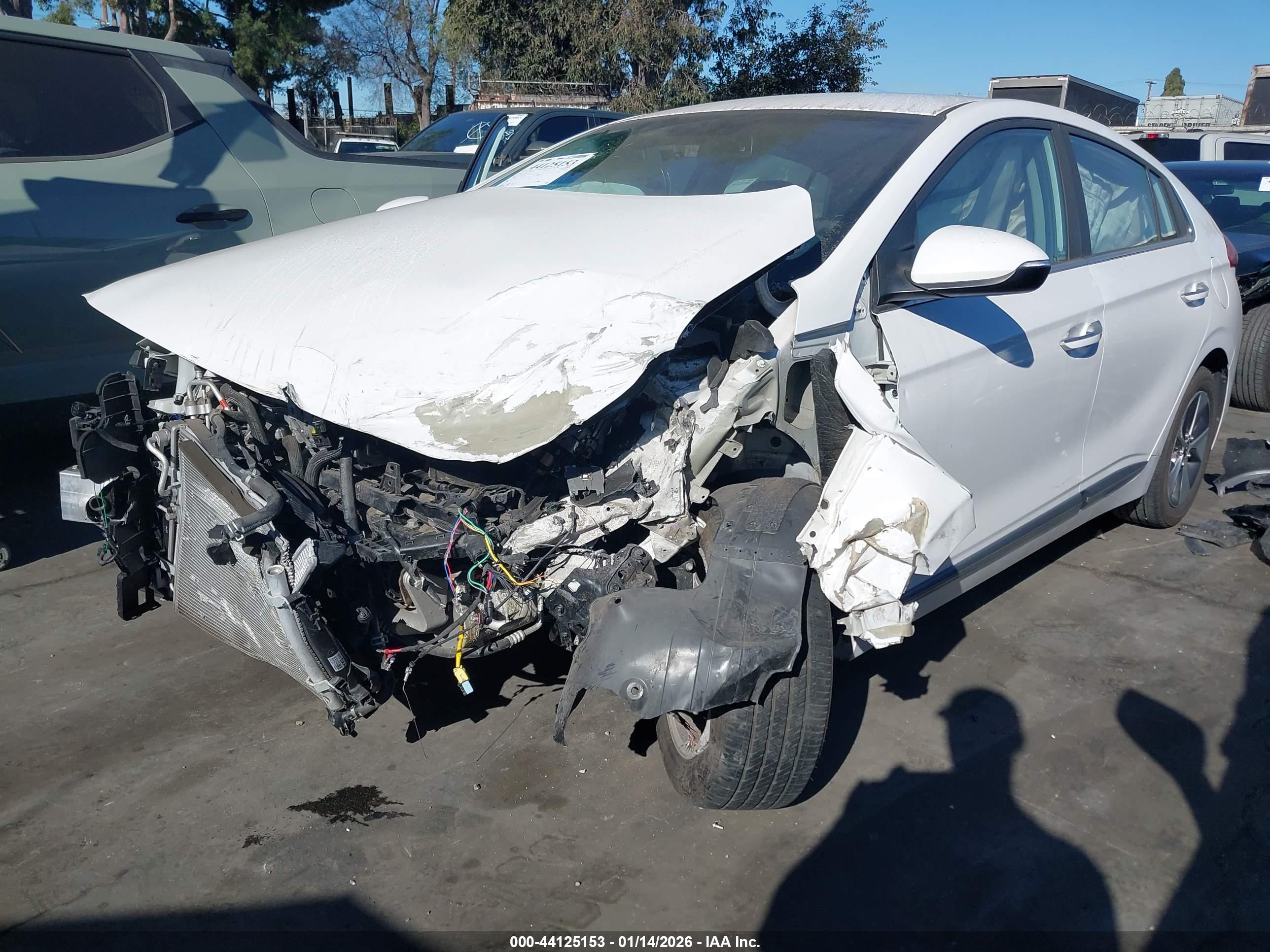 HYUNDAI IONIQ image 2