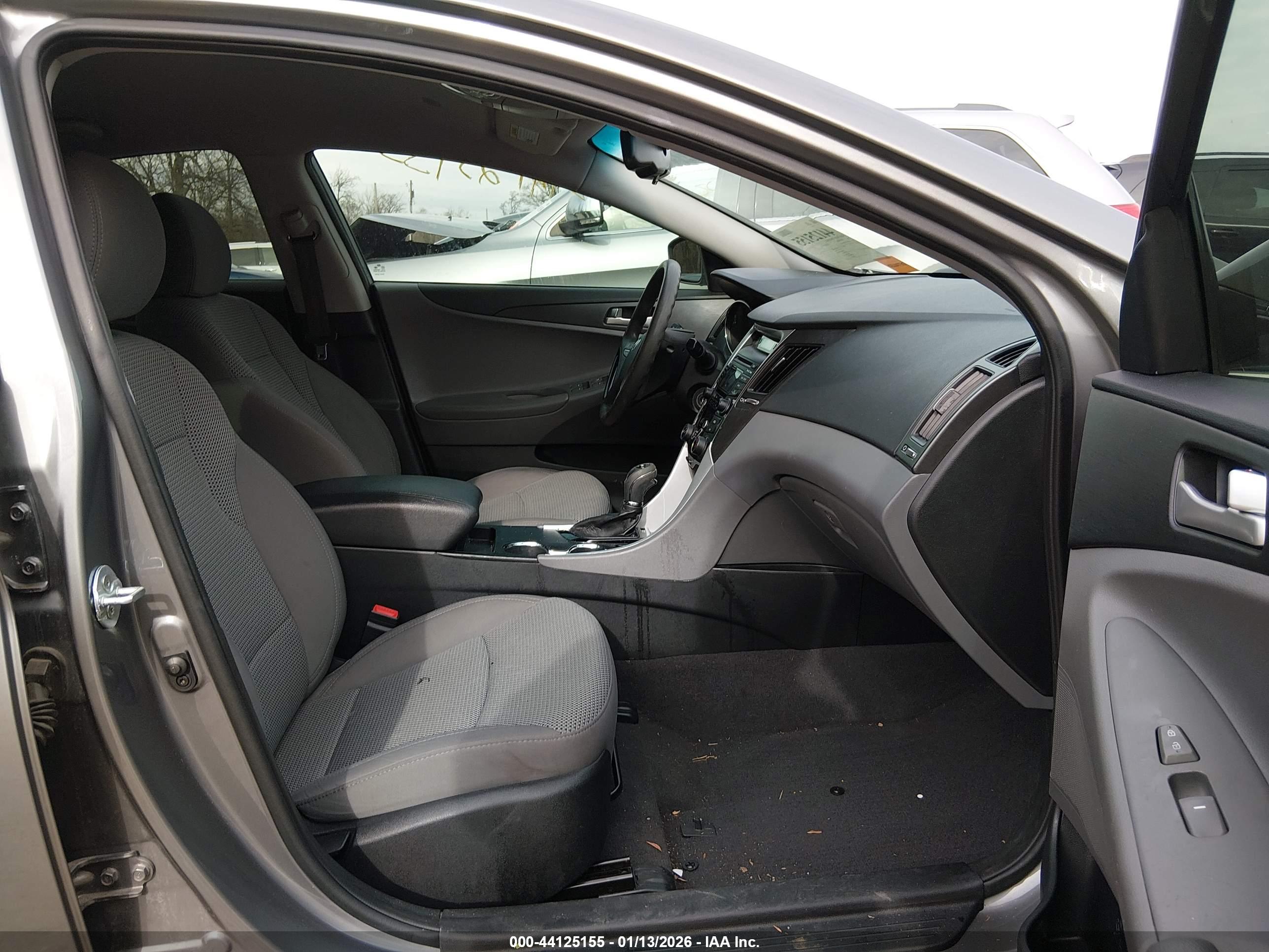 HYUNDAI SONATA image 5